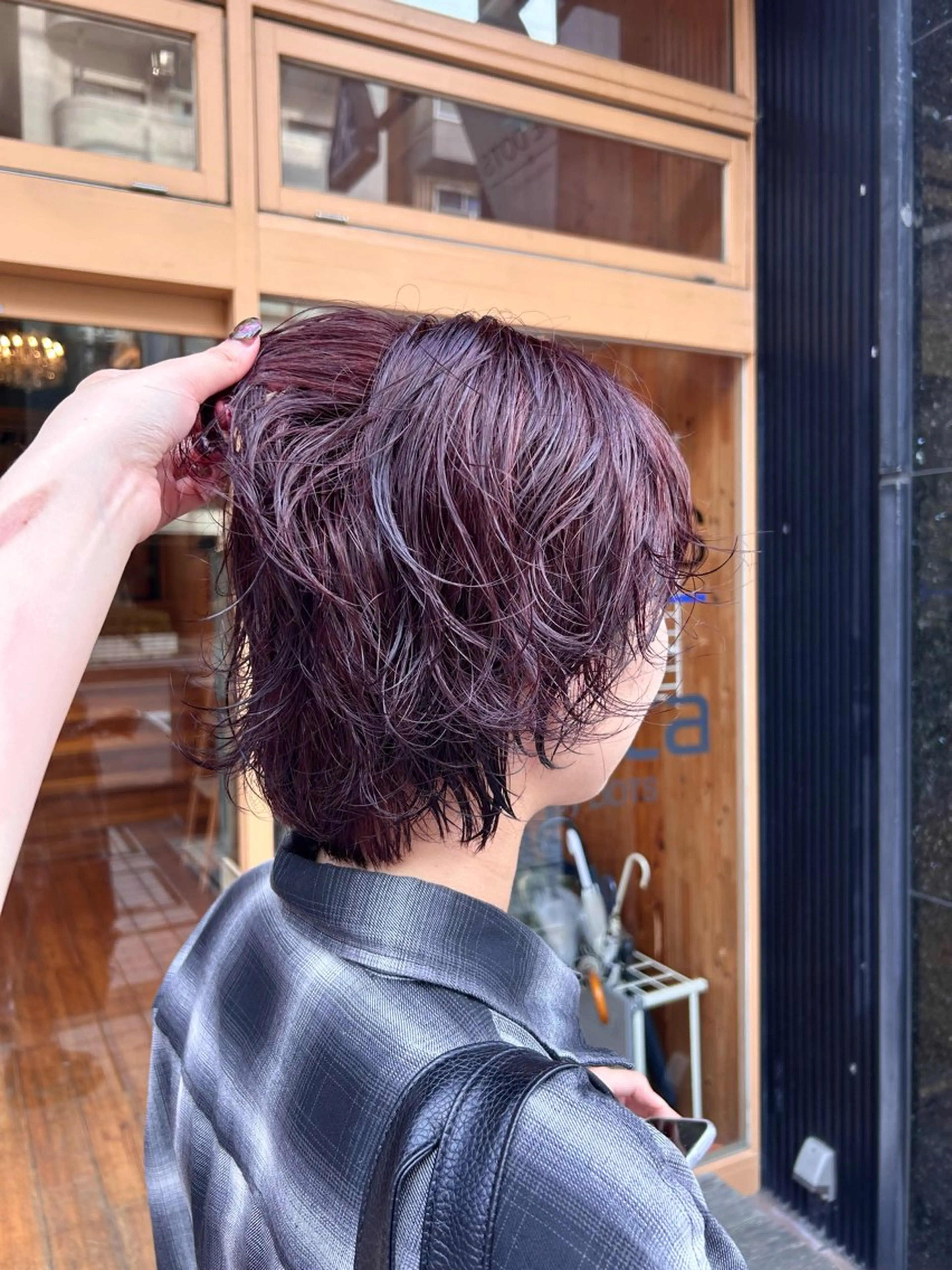 ショート カラー パーマ ブリーチ ダブルカラー ブリーチなしカラー レッドカラー ヘアカラー 木藤 優杏のヘアスタイル