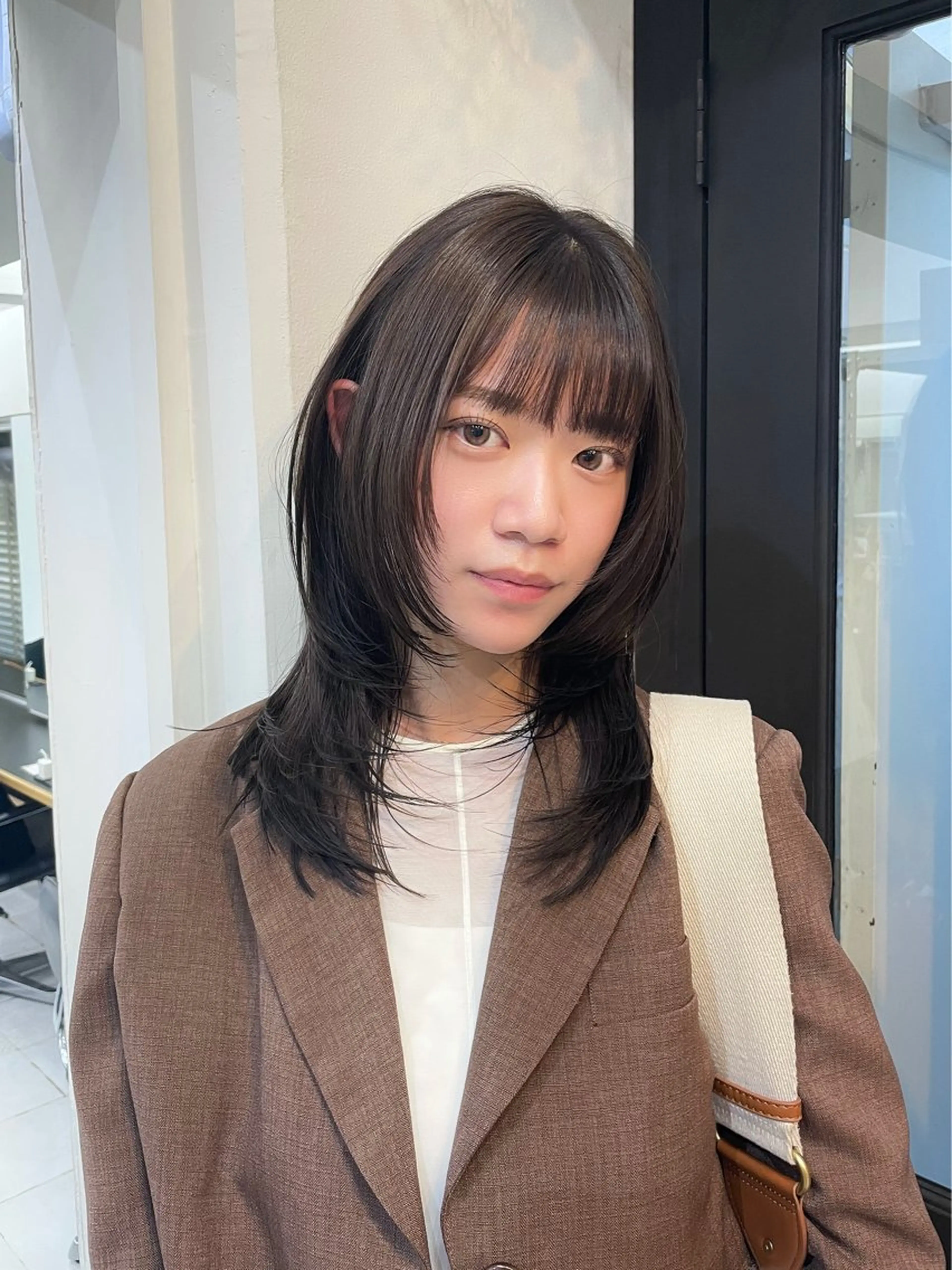 【❤️🔥人気No.2メニュー❤️🔥】韓国ハッシュカット、レイヤーカット+透明感ワンカラー🎧✨の写真