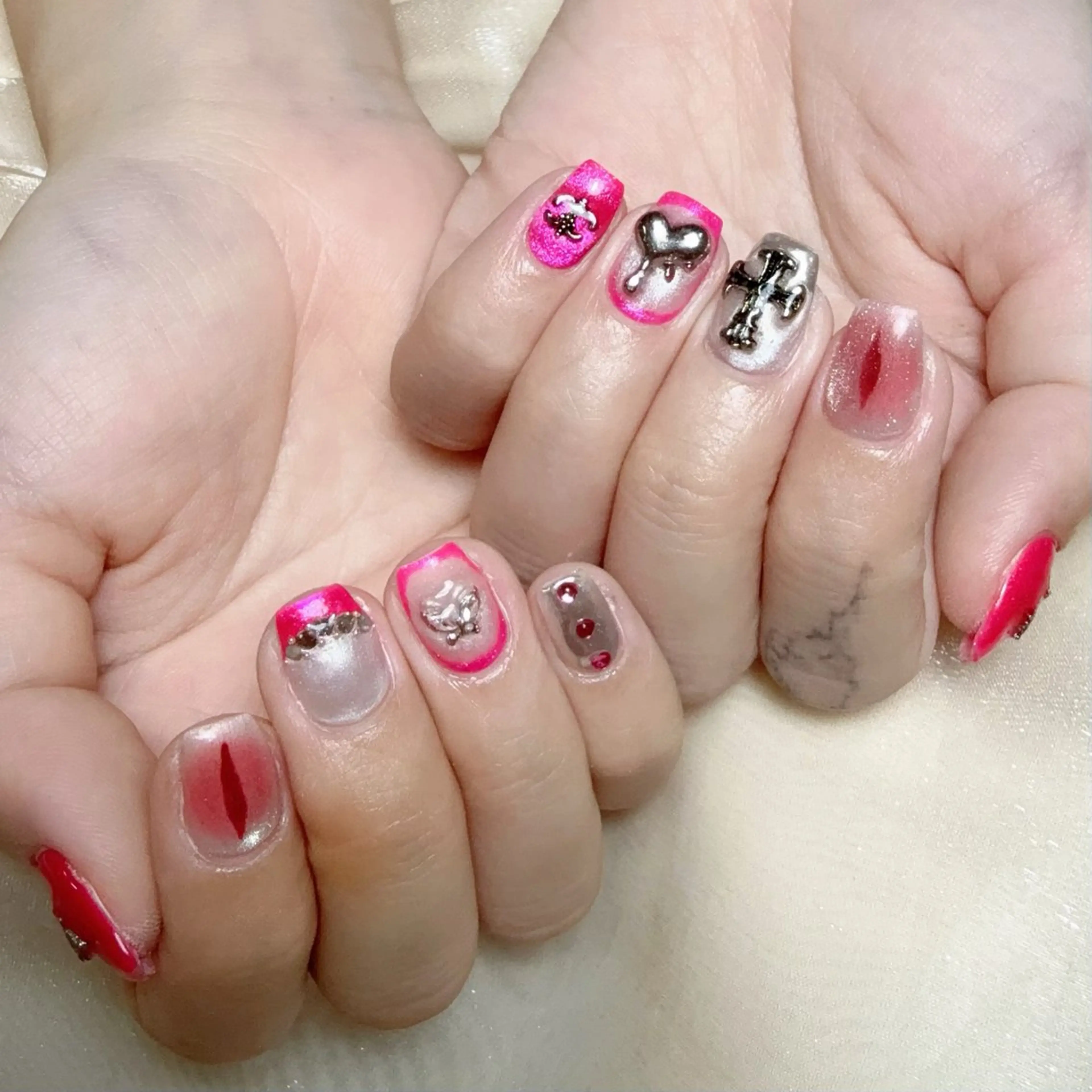 メンズ ネイル メンズ韓国風 アートネイル オーロラネイル ガーリー キラキラネイル Nail salon 木にいるのネイルデザイン