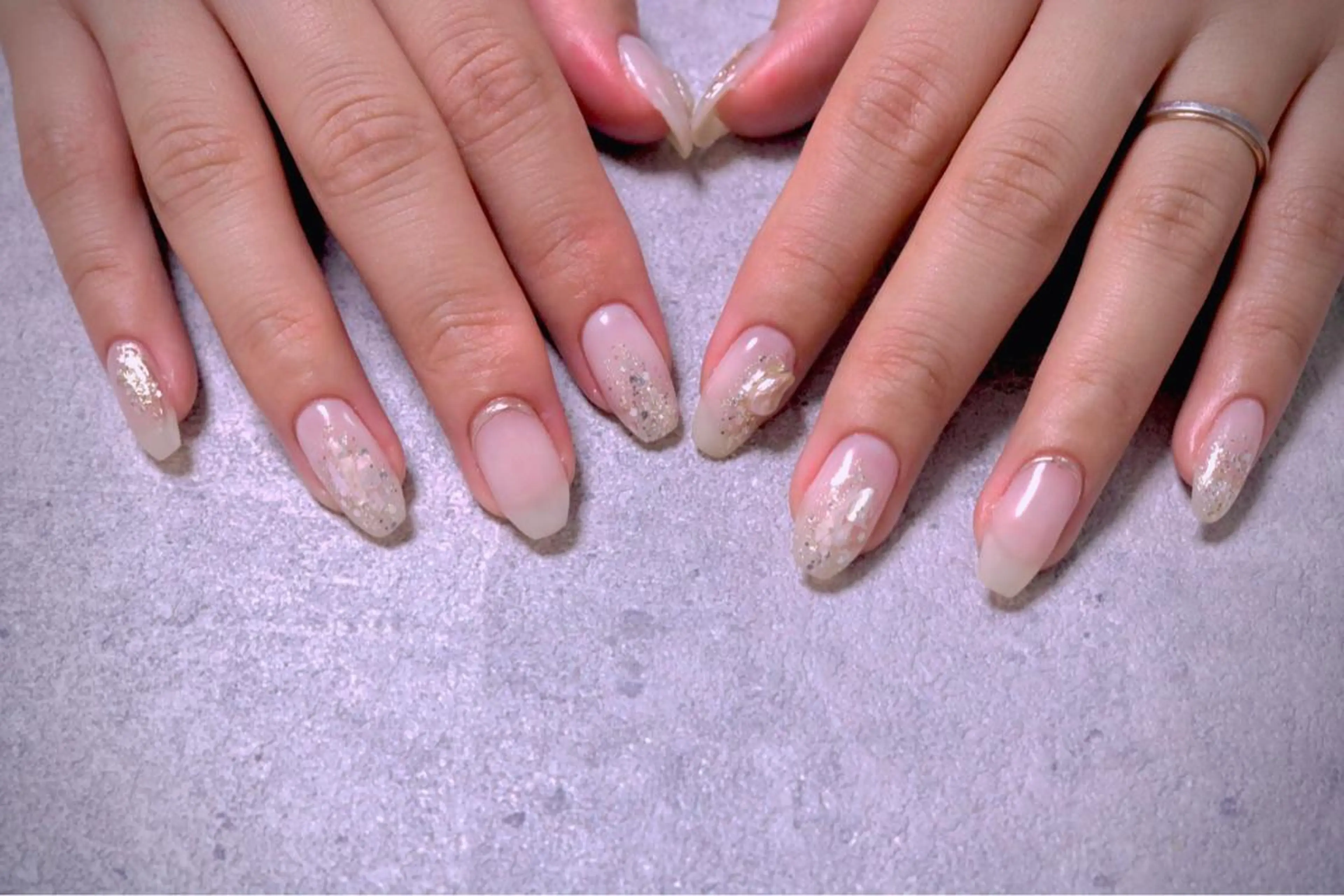 ネイル オーロラネイル カジュアル フラッシュネイル ジェルネイル ラメ(グリッター) ハンドネイル MH Nailのネイルデザイン