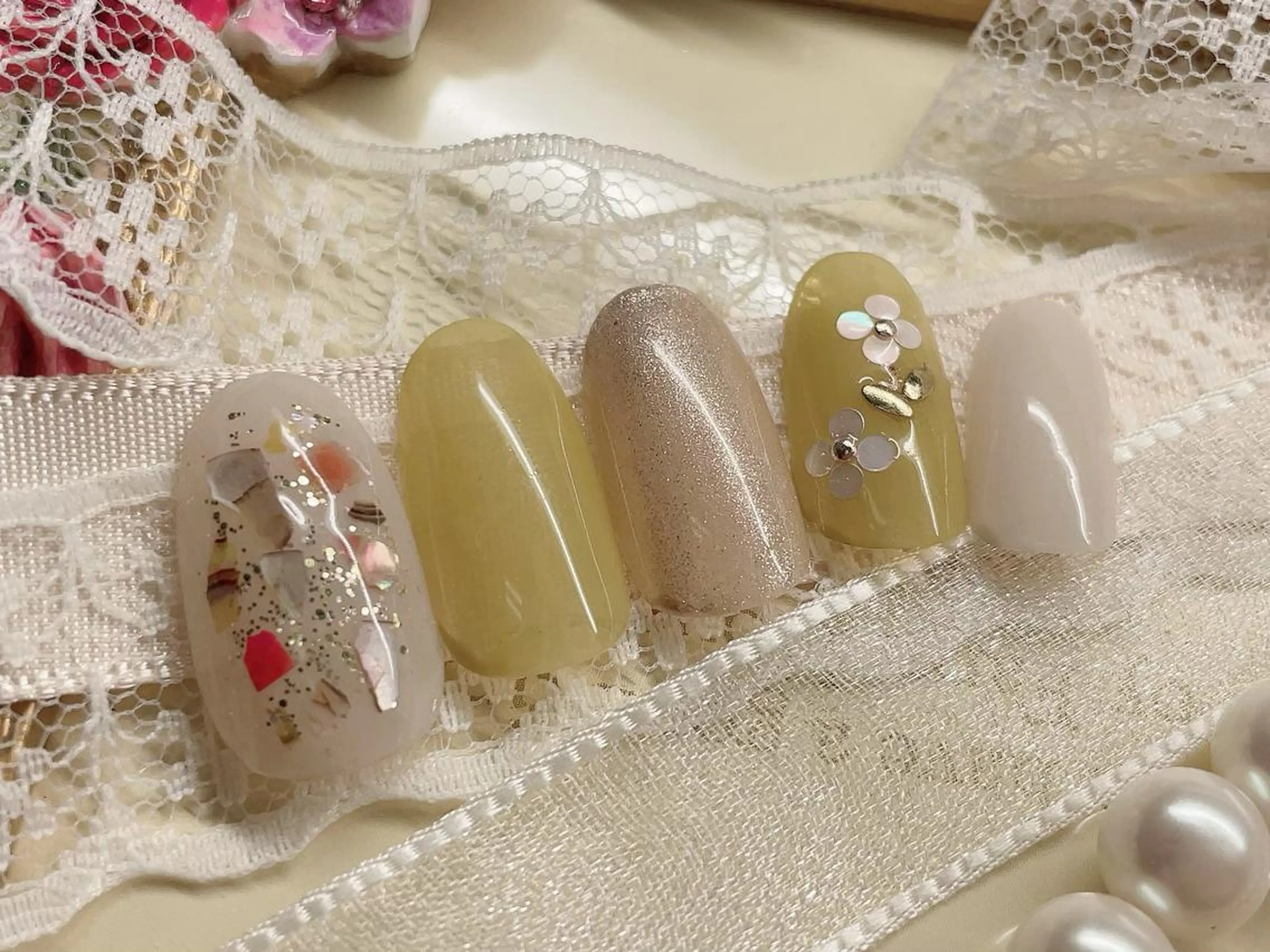 ネイル 芦辺 香奈のネイルデザイン