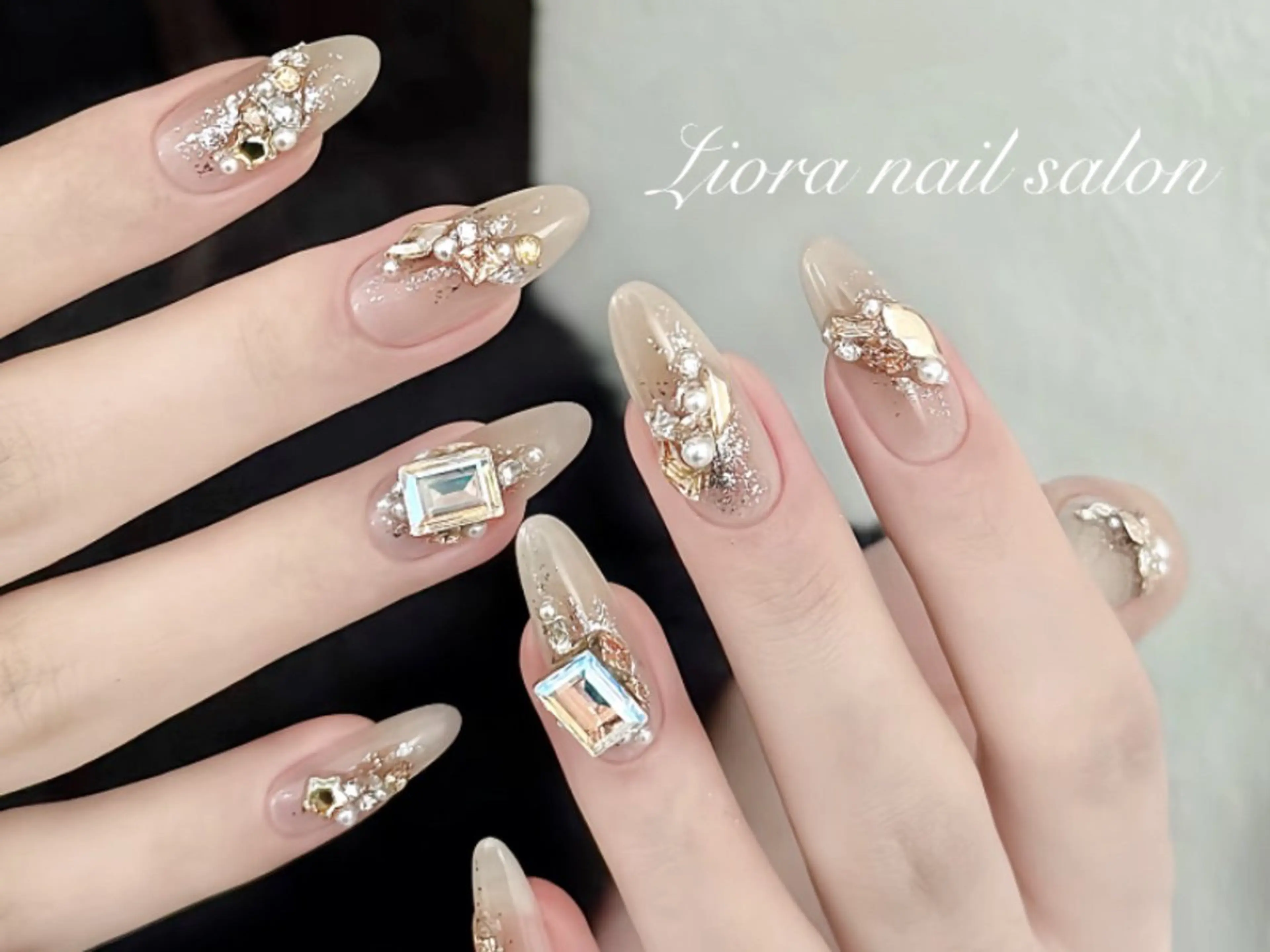 ネイル フレンチネイル ジェルネイル ガーリー グラデーション キラキラネイル ハンドネイル Liora nail スカルプ専門店のネイルデザイン