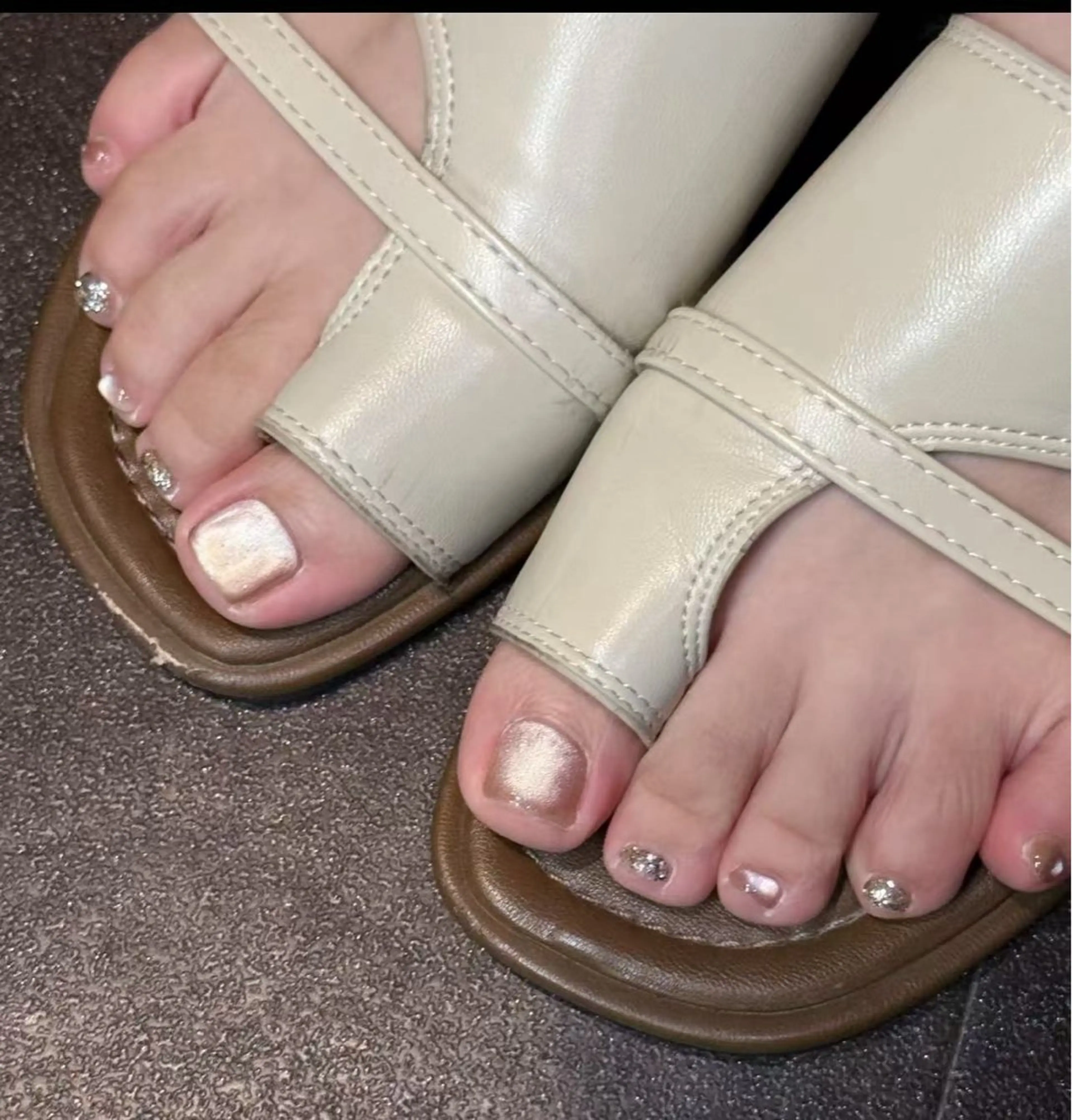 ネイル アートネイル クリアネイル フラッシュネイル グラデーション ラメ(グリッター) ハンドネイル マエダ アミ Best Nailのネイルデザイン