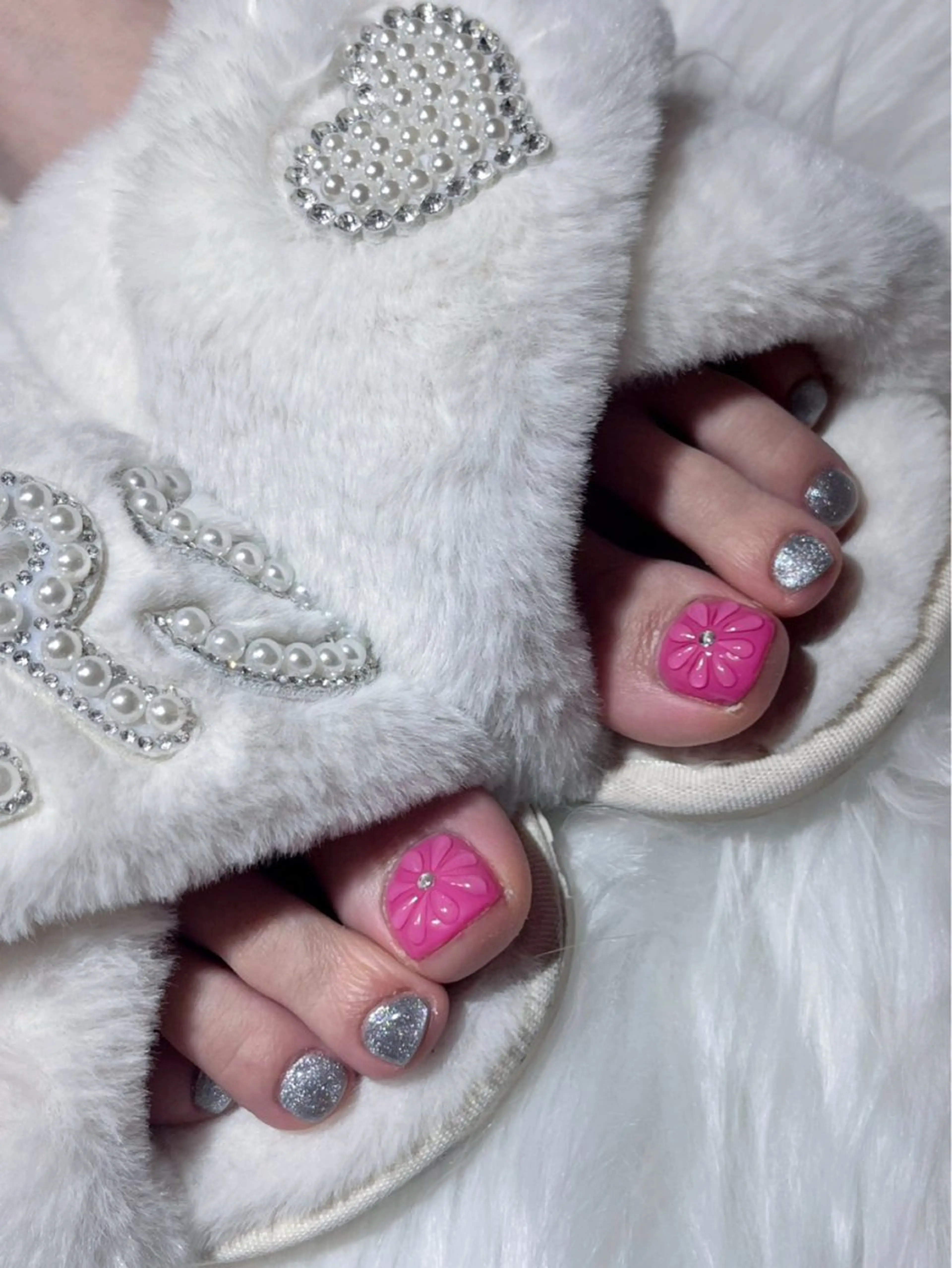 【foot】親指2本アート(オフ込み)の写真