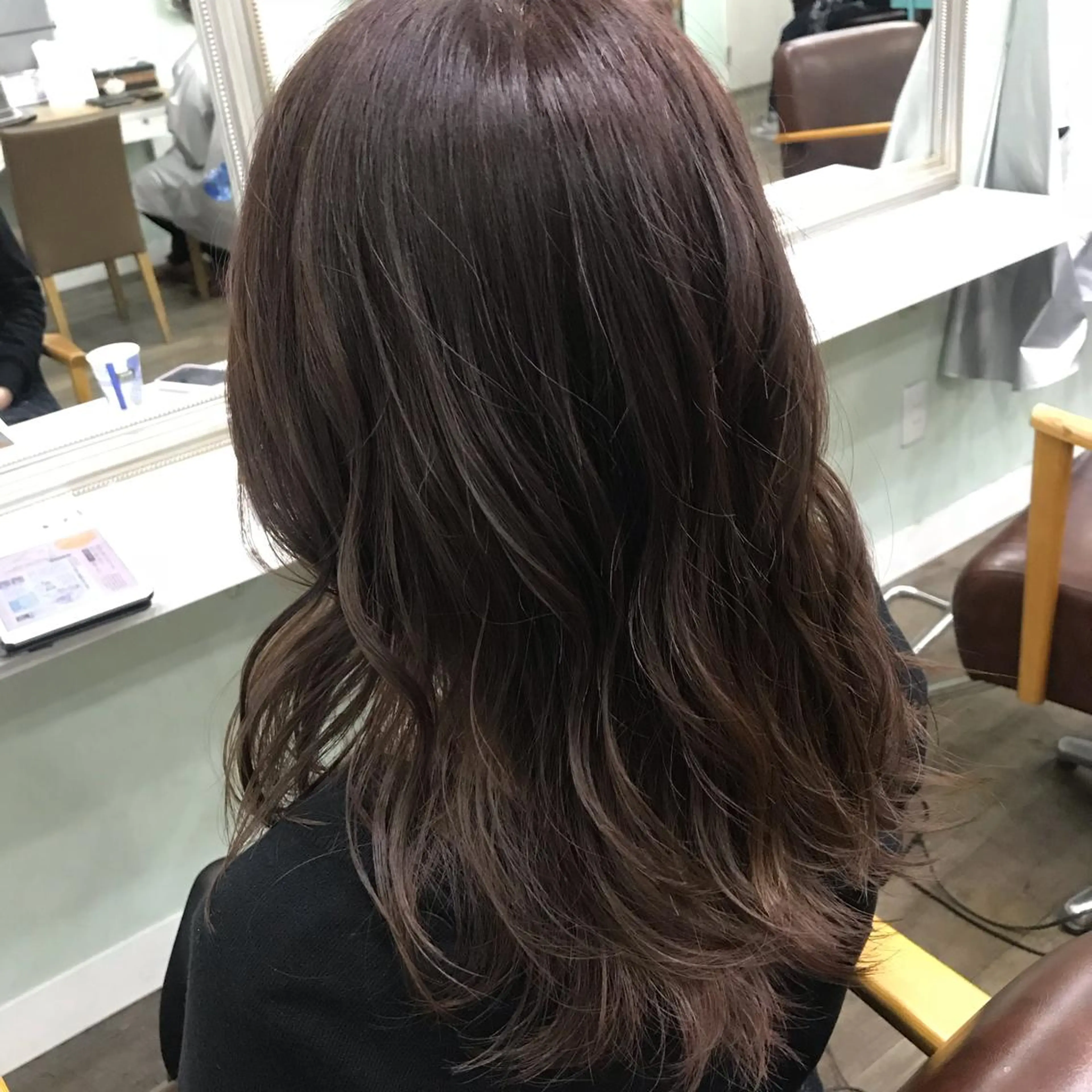 ミディアム カラー ベージュカラー ピンクカラー ピンクベージュ ヘアカラー トリートメント ブリーチ&似合せボブ 田中寛十のヘアスタイル