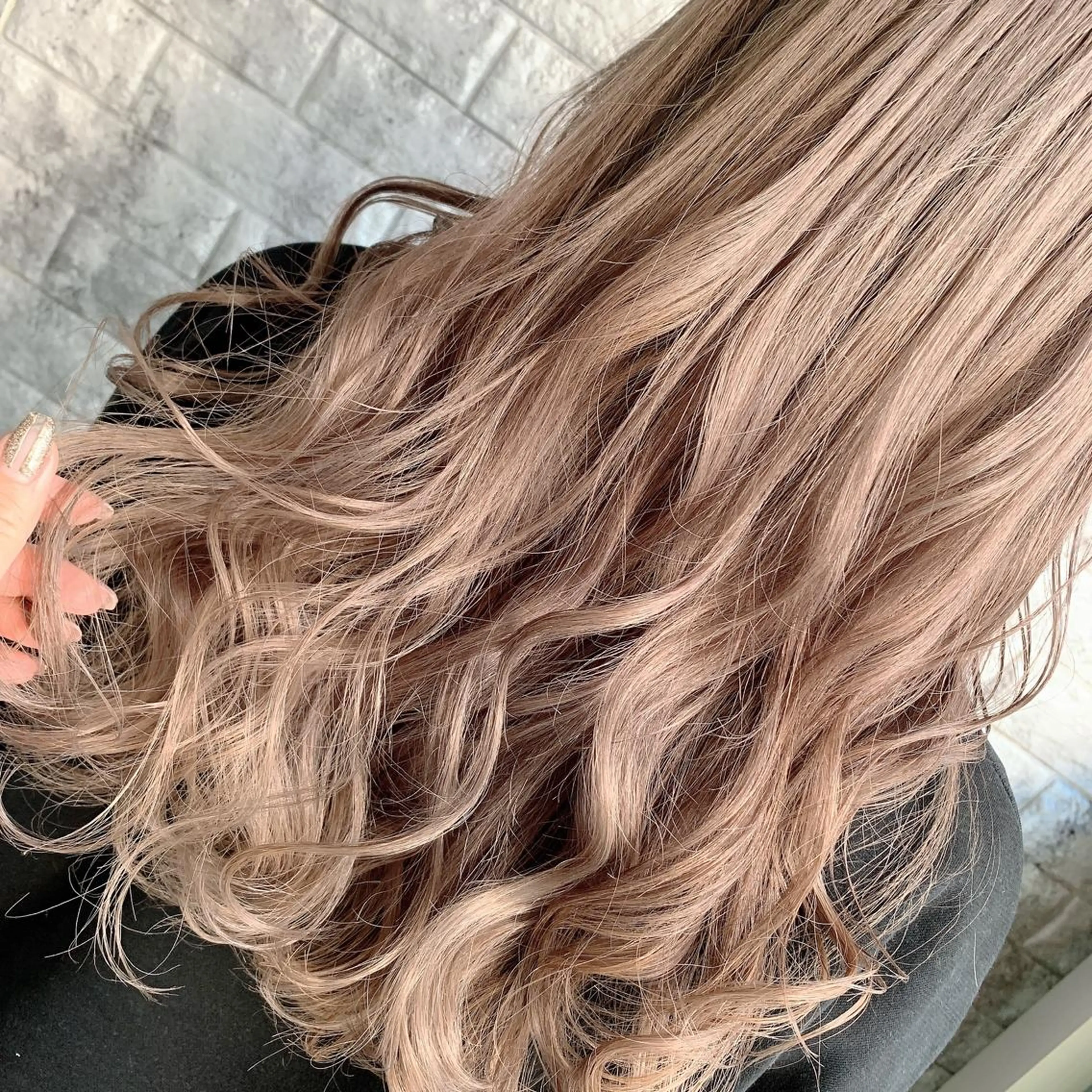 セミロング カラー ヘアアレンジ ベージュカラー ミルクティーベージュ 髪質改善 トリートメント ヘアカラー トリートメント 新宿color🐝 AYAKA🌈💖のヘアスタイル