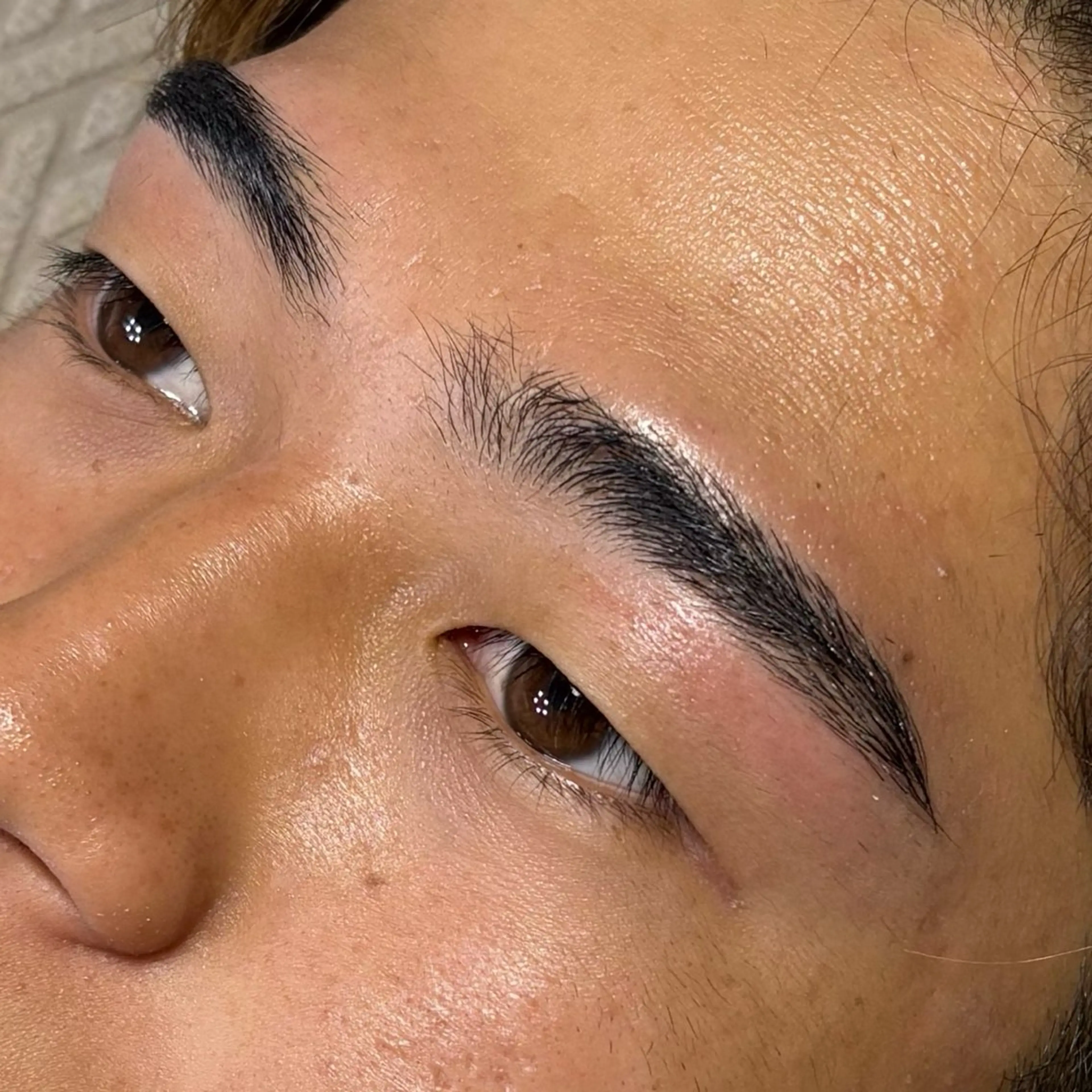 メンズ アイブロウ Bell salon beside所属・beside Yumiの眉毛・アイブロウイメージ