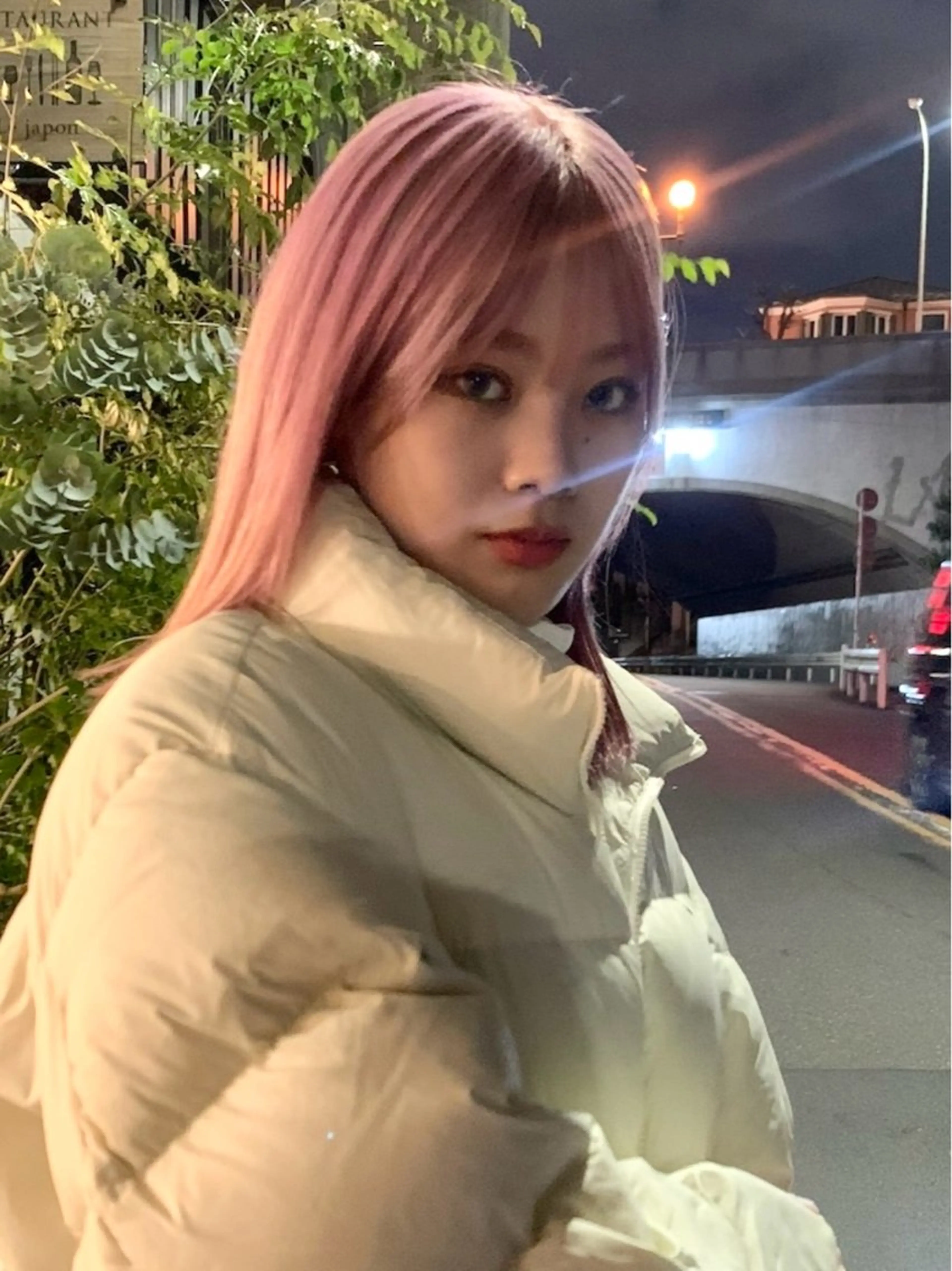 セミロング カラー セミロングパーマ ブリーチ ダブルカラー イヤリングカラー ハイライトカラー ヘアカラー トリートメント スパイラルパーマ 🌐hina⭐️のヘアスタイル