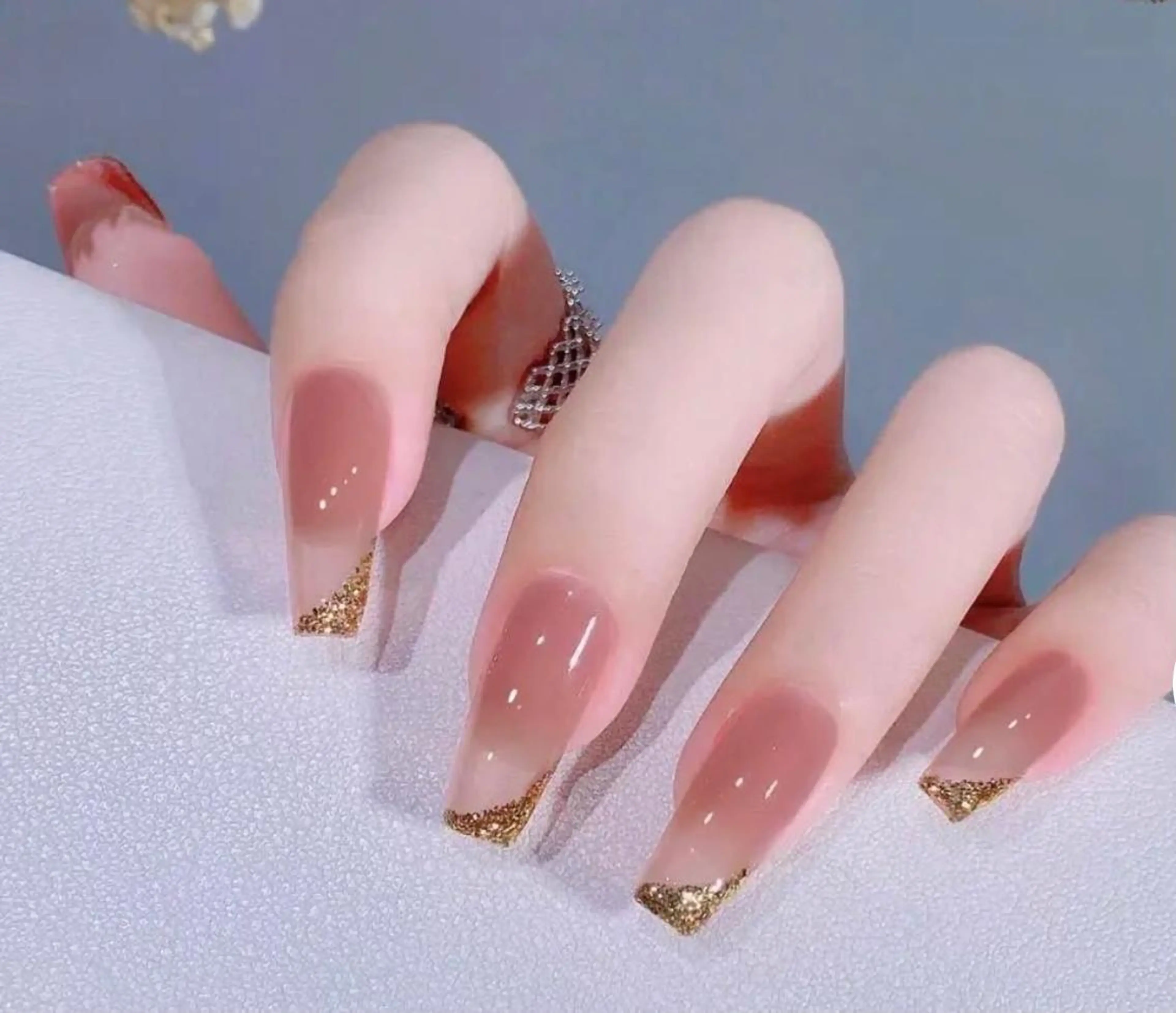 ネイル ハンドネイル Queens ciciのネイルデザイン