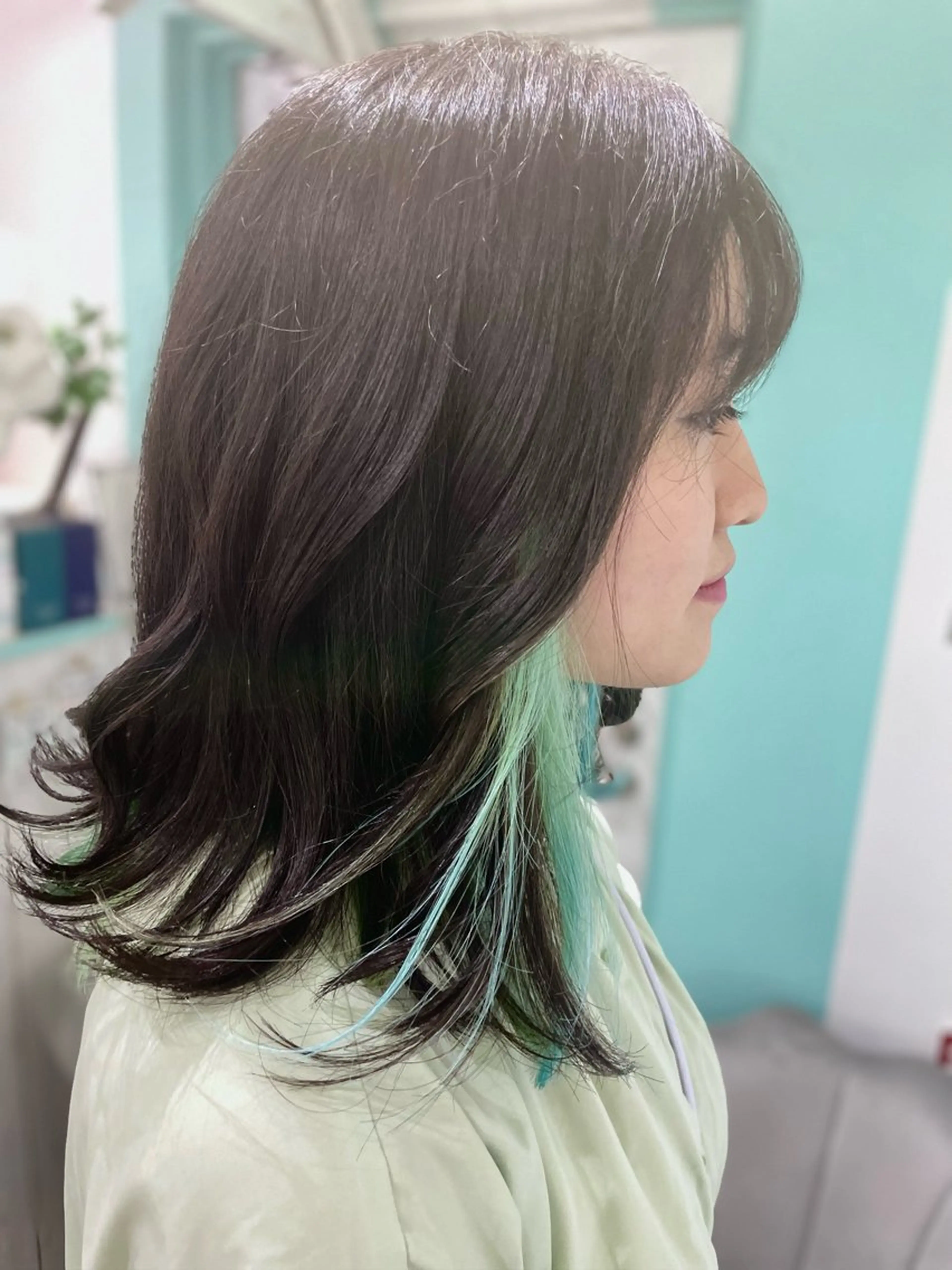 ミディアム ヘアカラー 原 千景のヘアスタイル