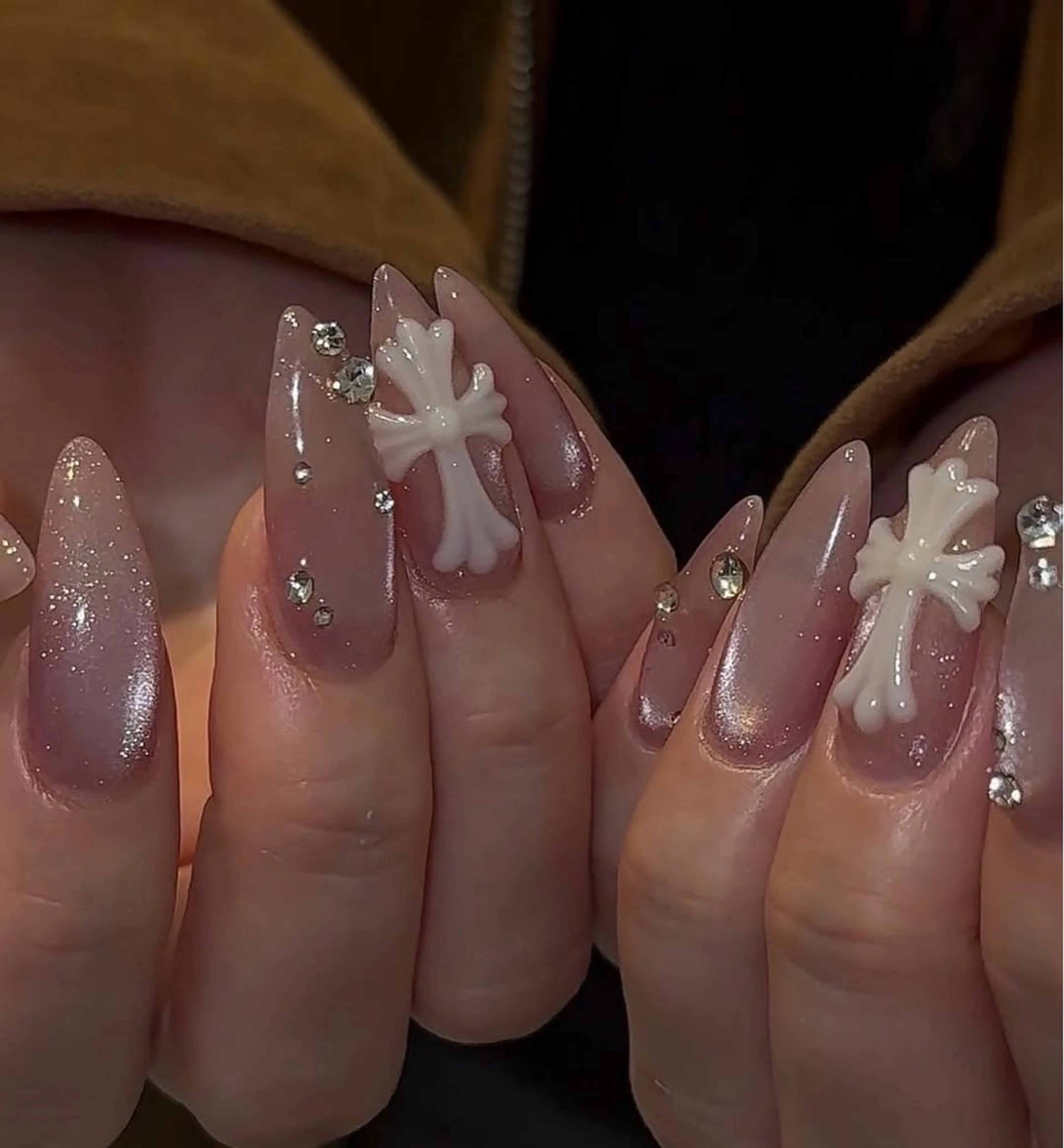 カラー グラデーションカラー ピンクカラー ハンドネイル AIN Nailのネイルデザイン