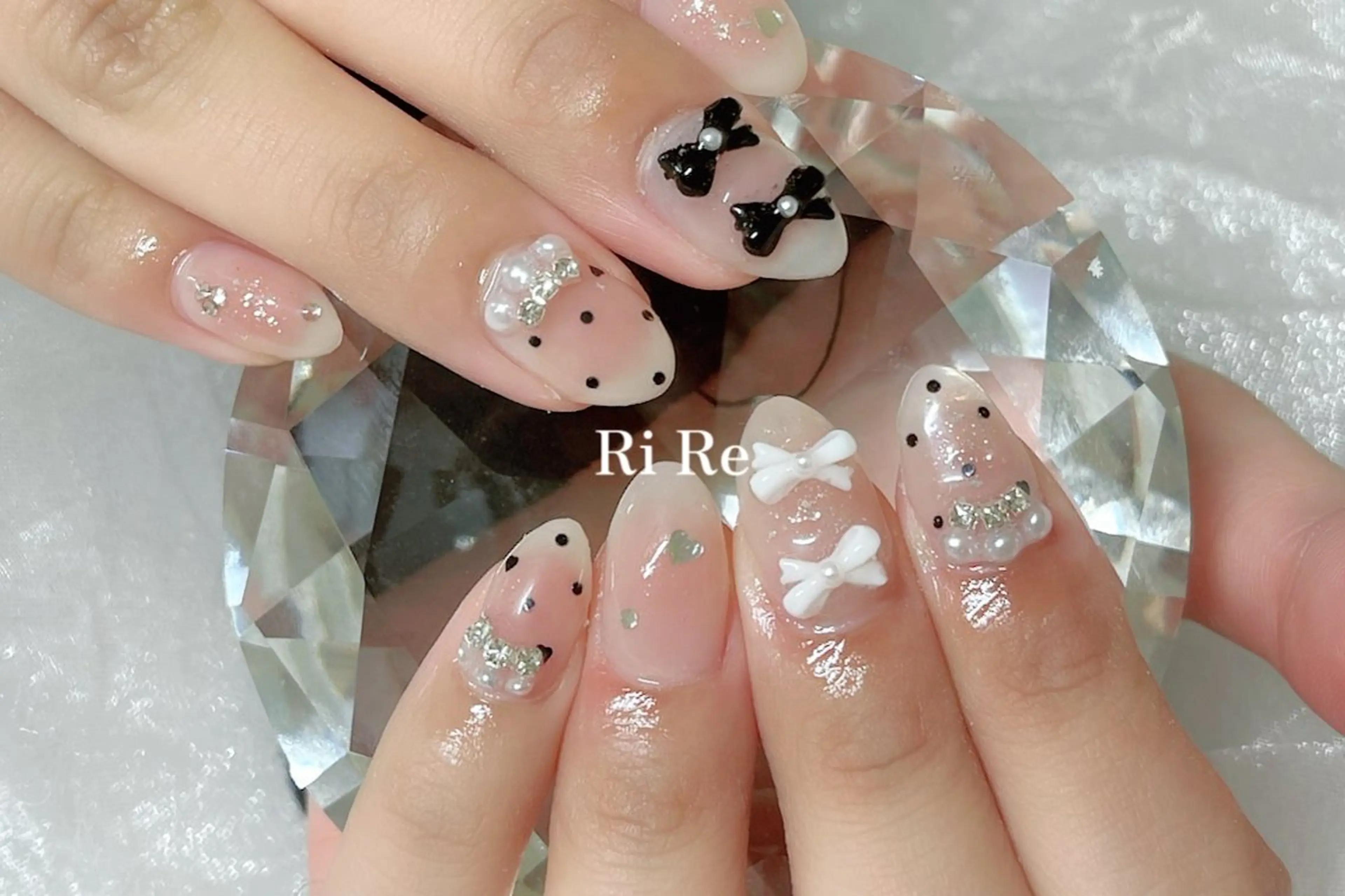 ネイル チークネイル ドット リボン Nailsalon RiRe♡Reikaのネイルデザイン