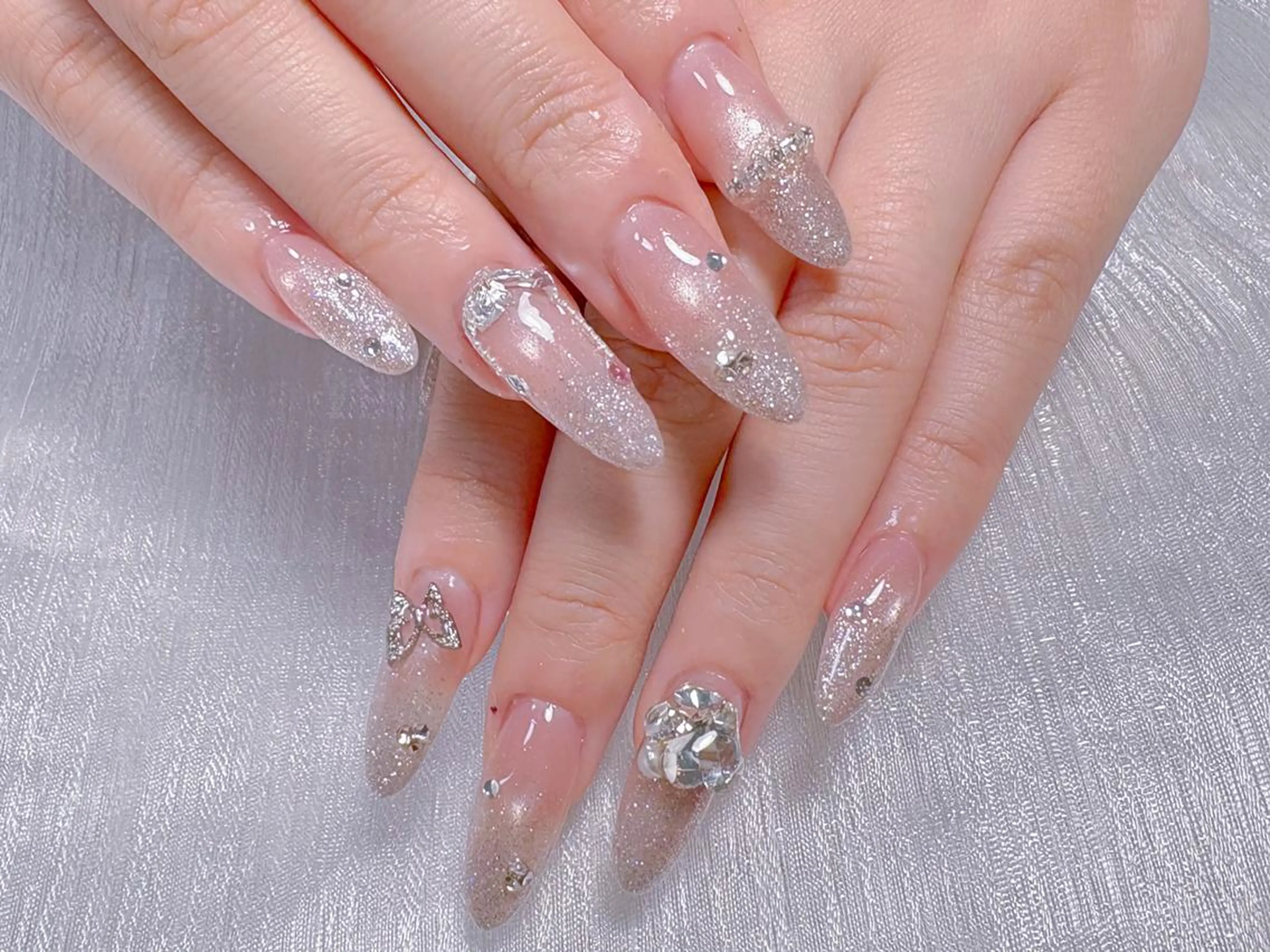 ネイル ハンドネイル 🎀鈴音🎀 ワンホンネイルのネイルデザイン