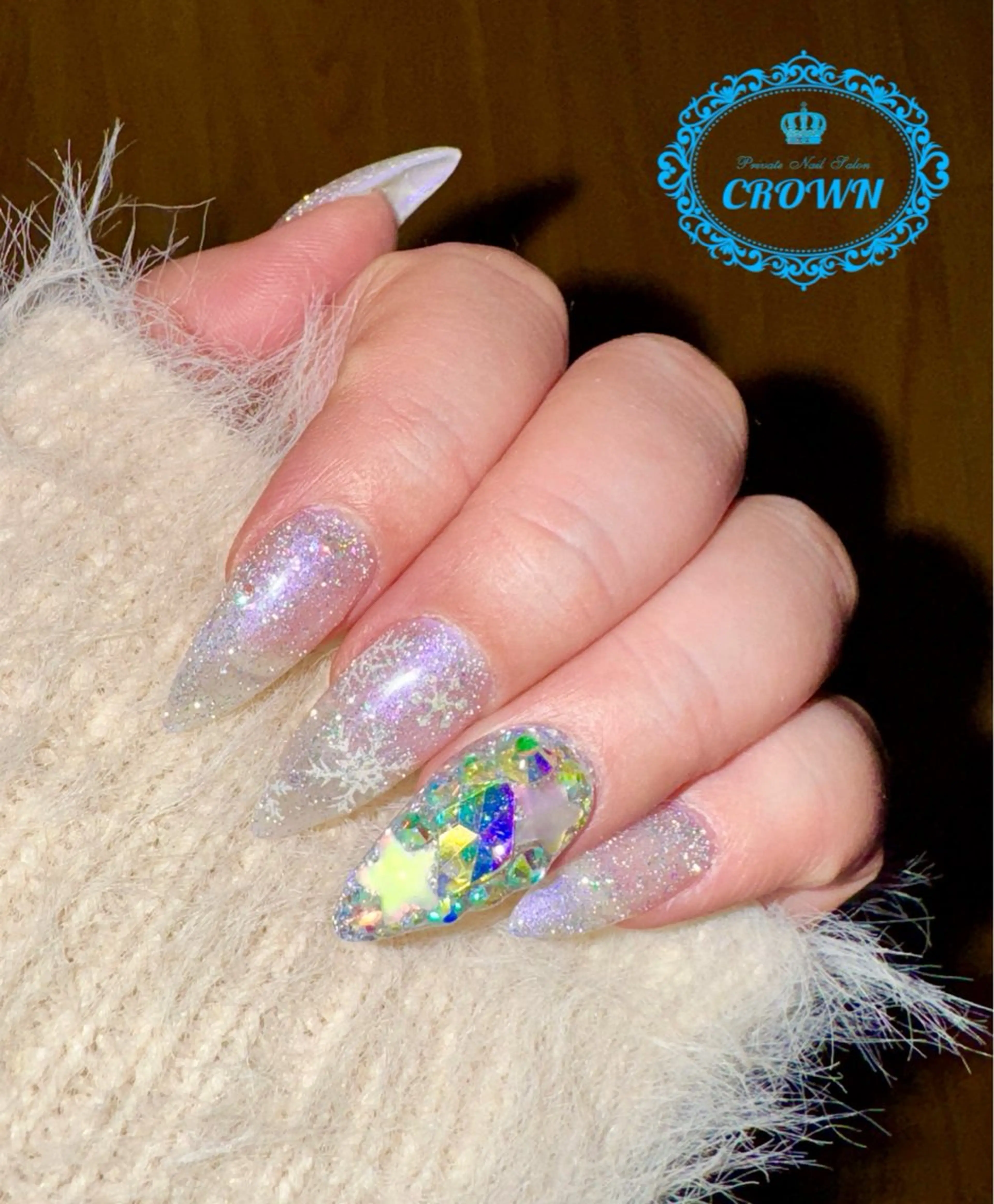 ネイル CROWN プライベートサロンのネイルデザイン