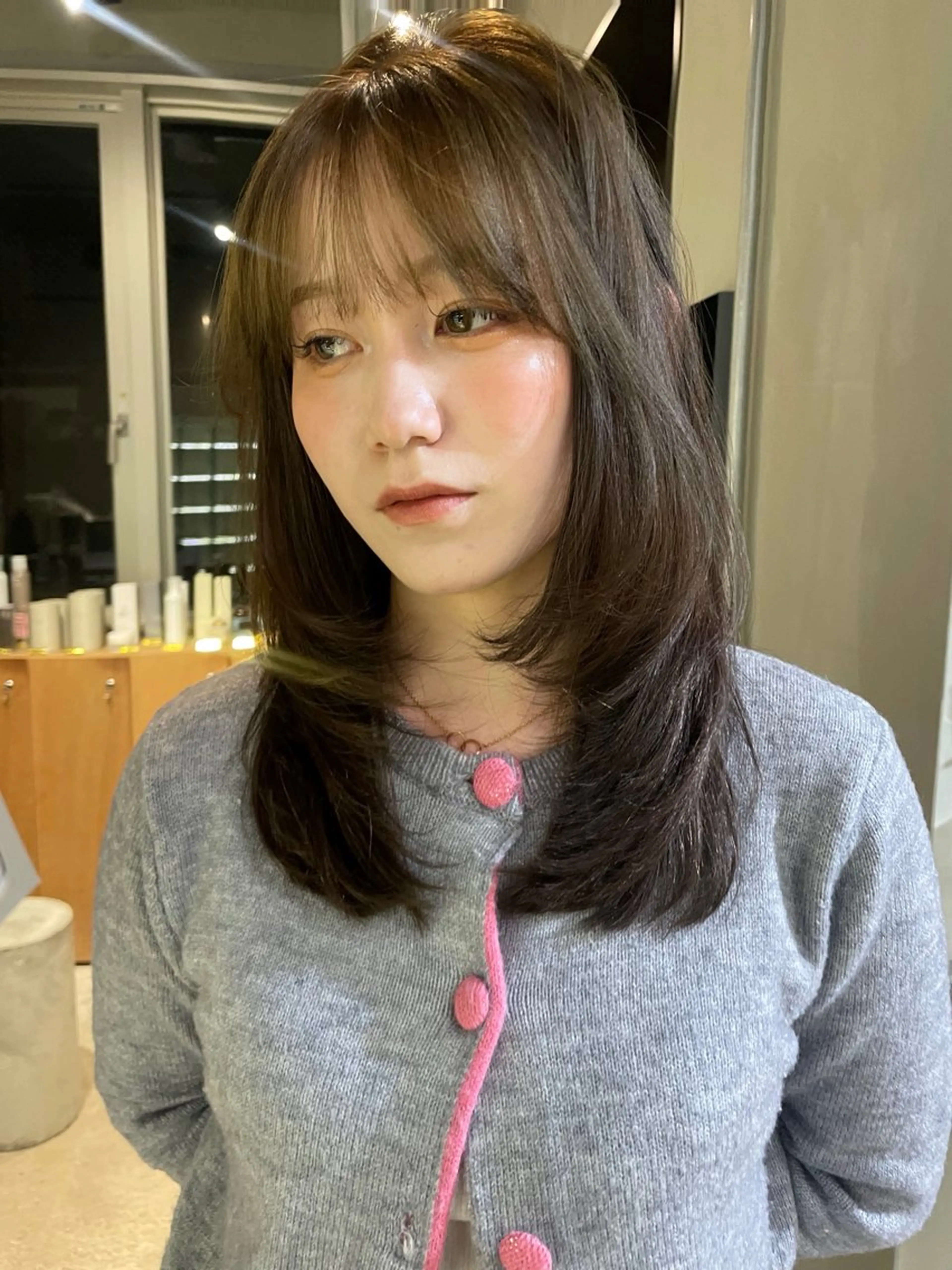 ミディアム レイヤーカット WA KOのヘアスタイル