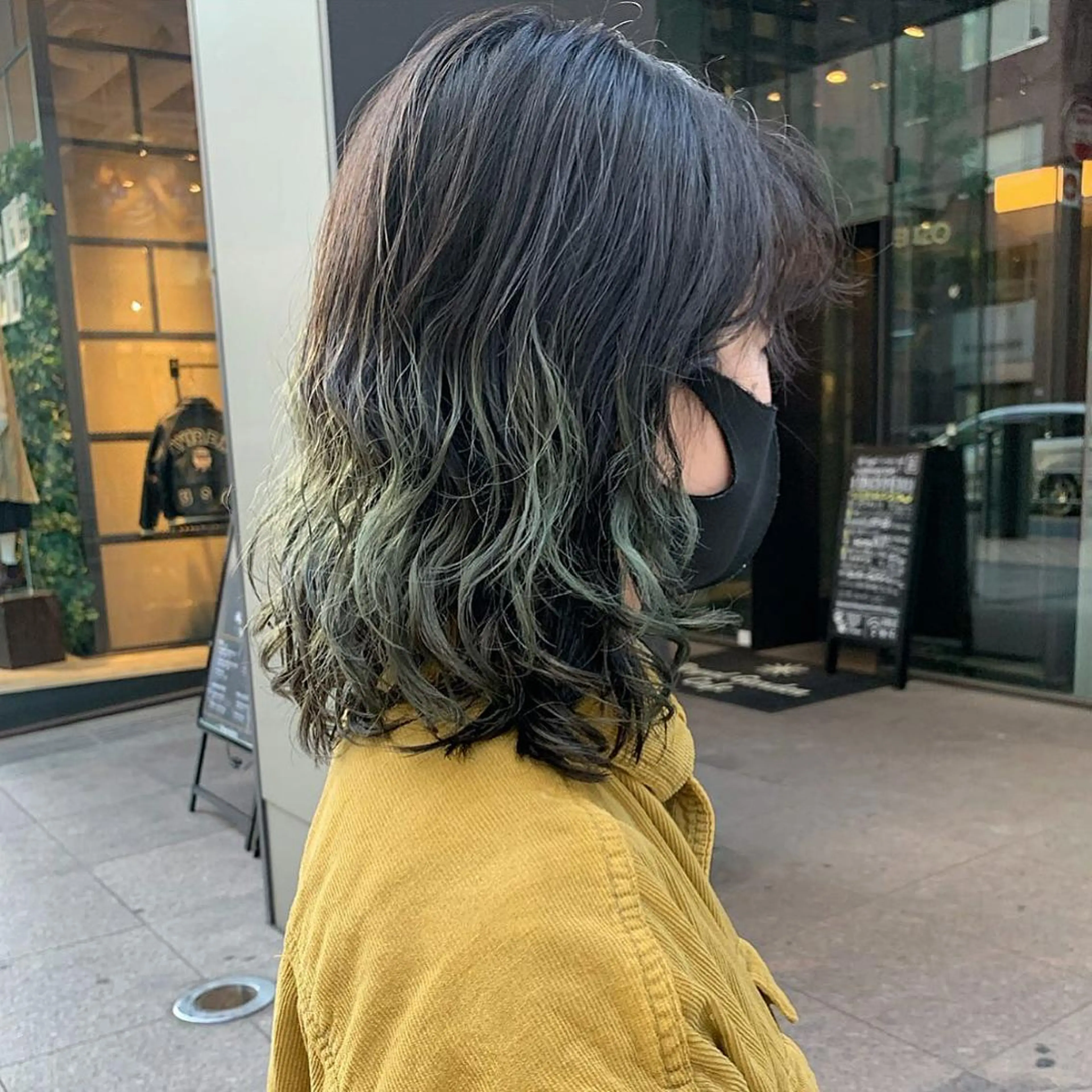 ミディアム カラー パーマ ミディアムパーマ ブリーチ SHACHU baniのヘアスタイル