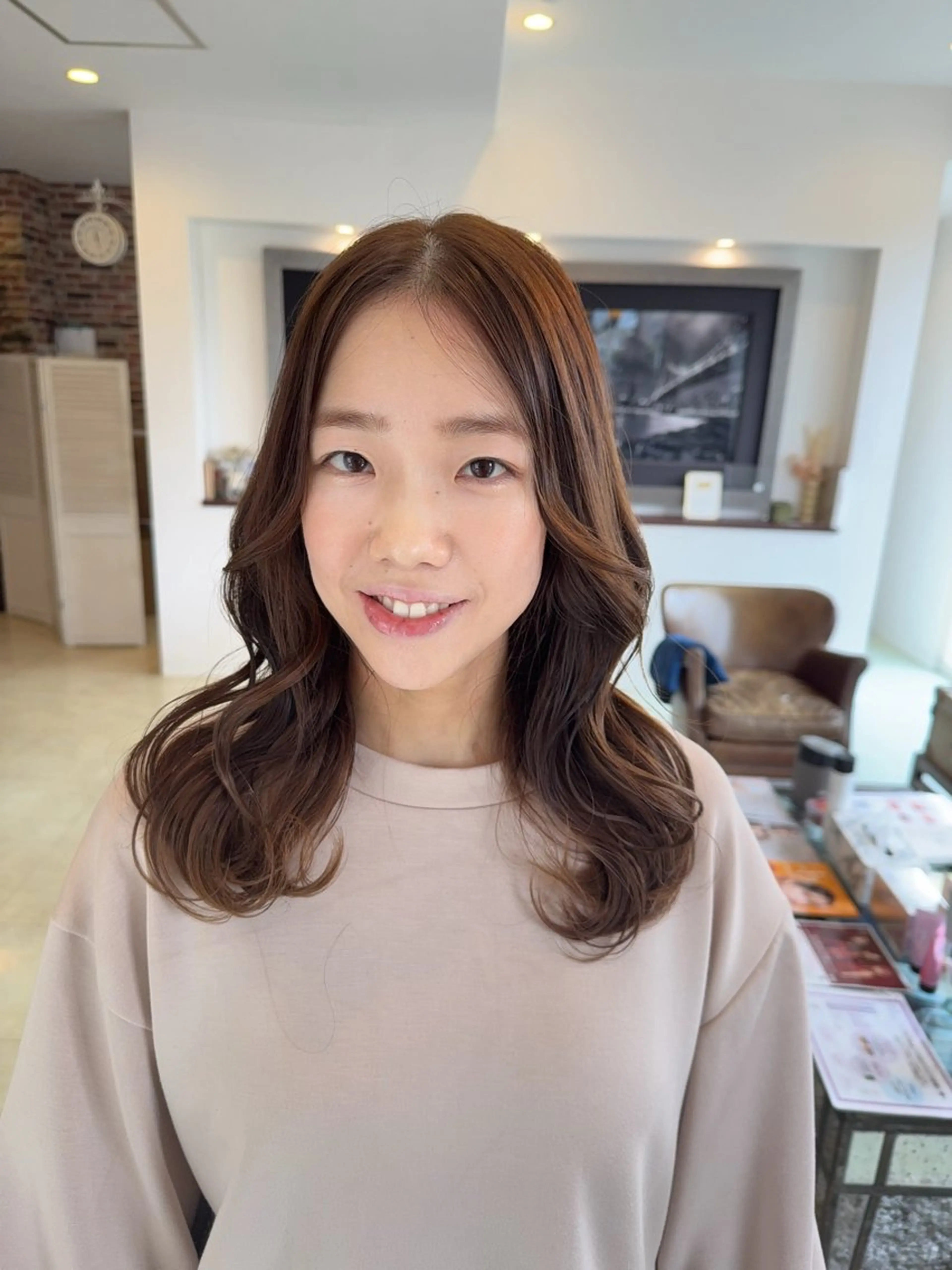 ロング カラー りか/透明感カラー/ レイヤーカットのヘアスタイル