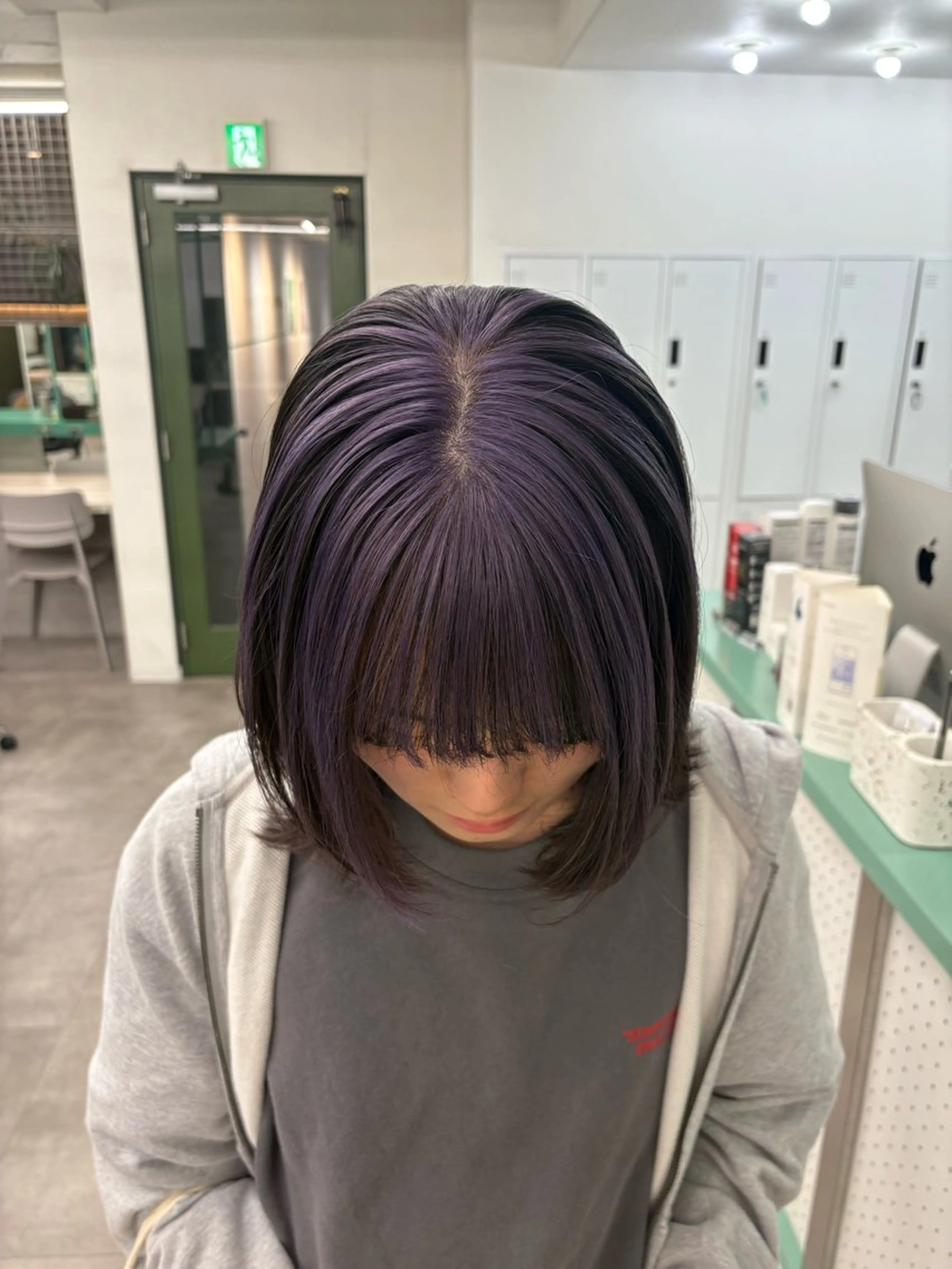 ミディアム カット ヘアカラー 綾乃／デザインカラー ／ハイトーン／ボブのヘアスタイル