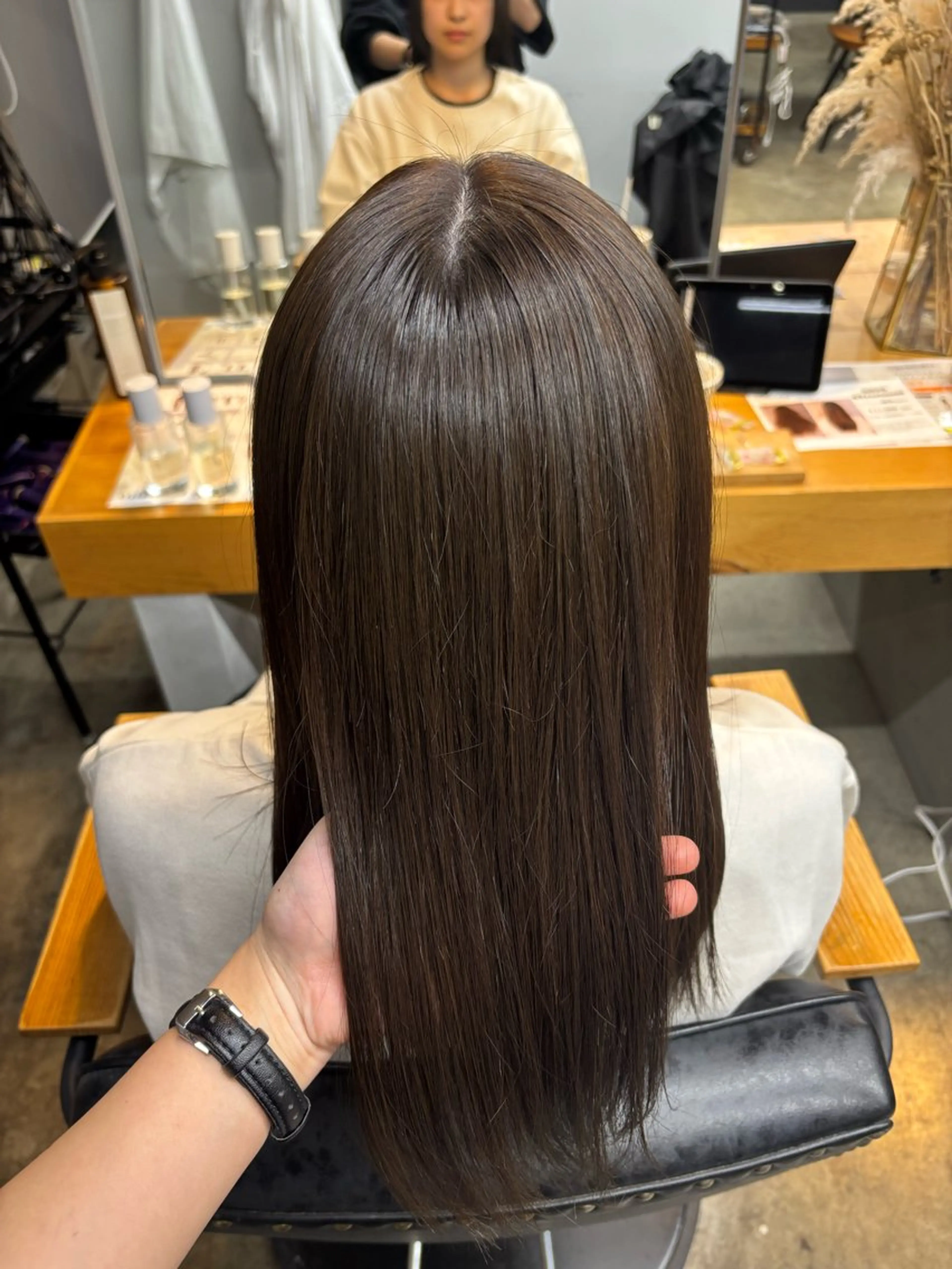 カラー ヘアカラー トリートメント ROCCOeast AKARIのヘアスタイル