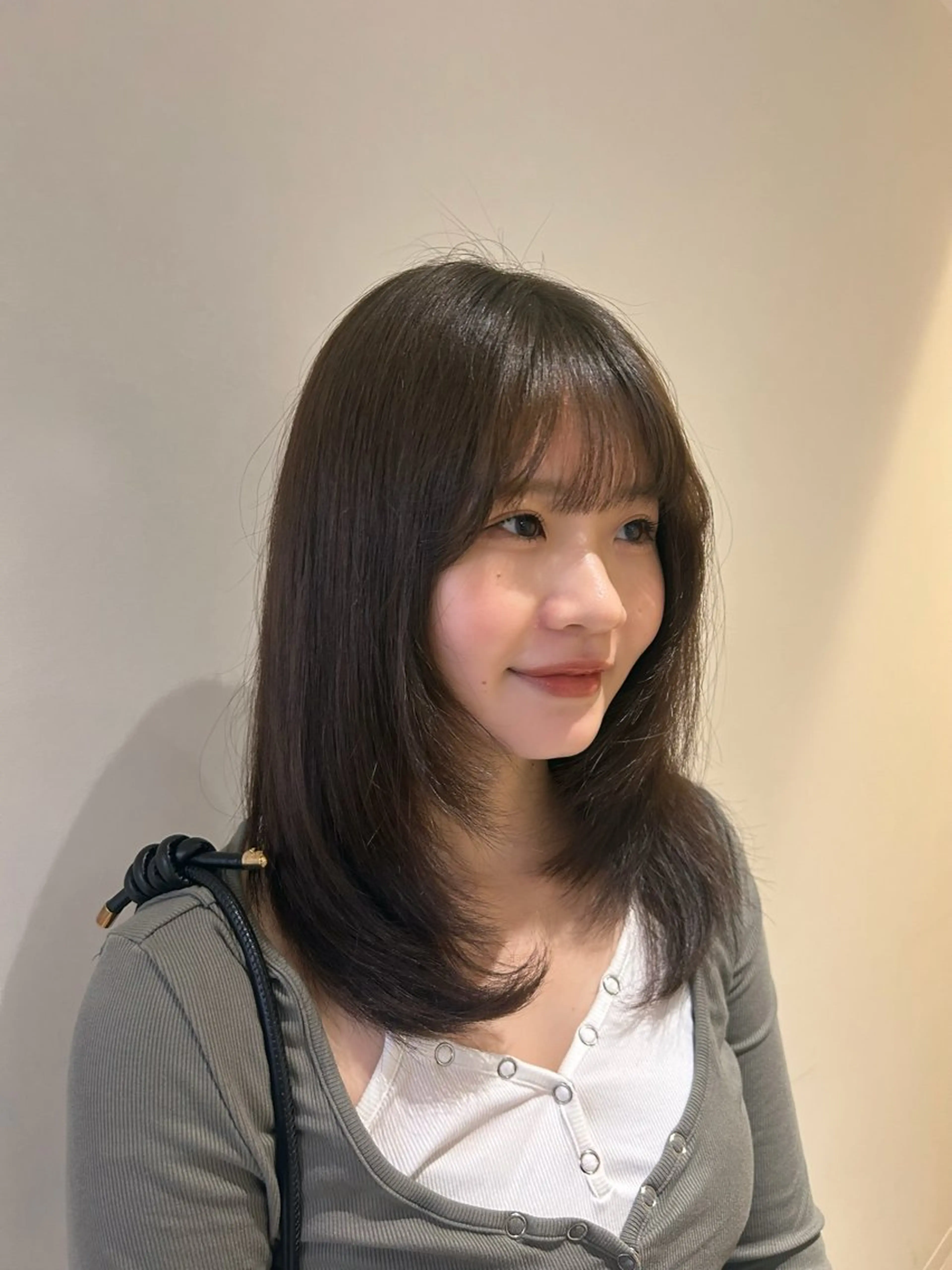 ミディアム ヘアカラー カラー/エクステ 🤍ルナのヘアスタイル