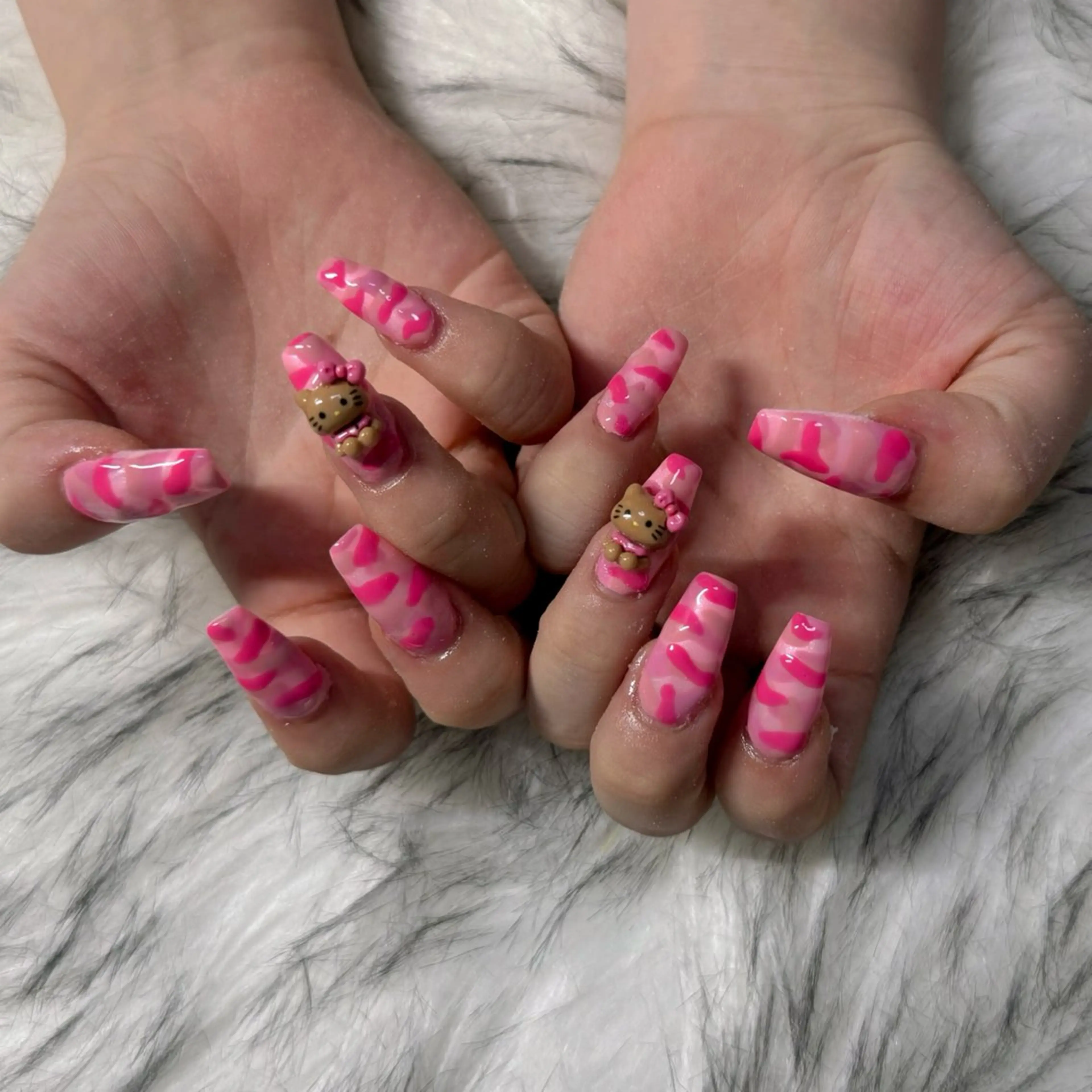 ロング ハンドネイル mao .のネイルデザイン