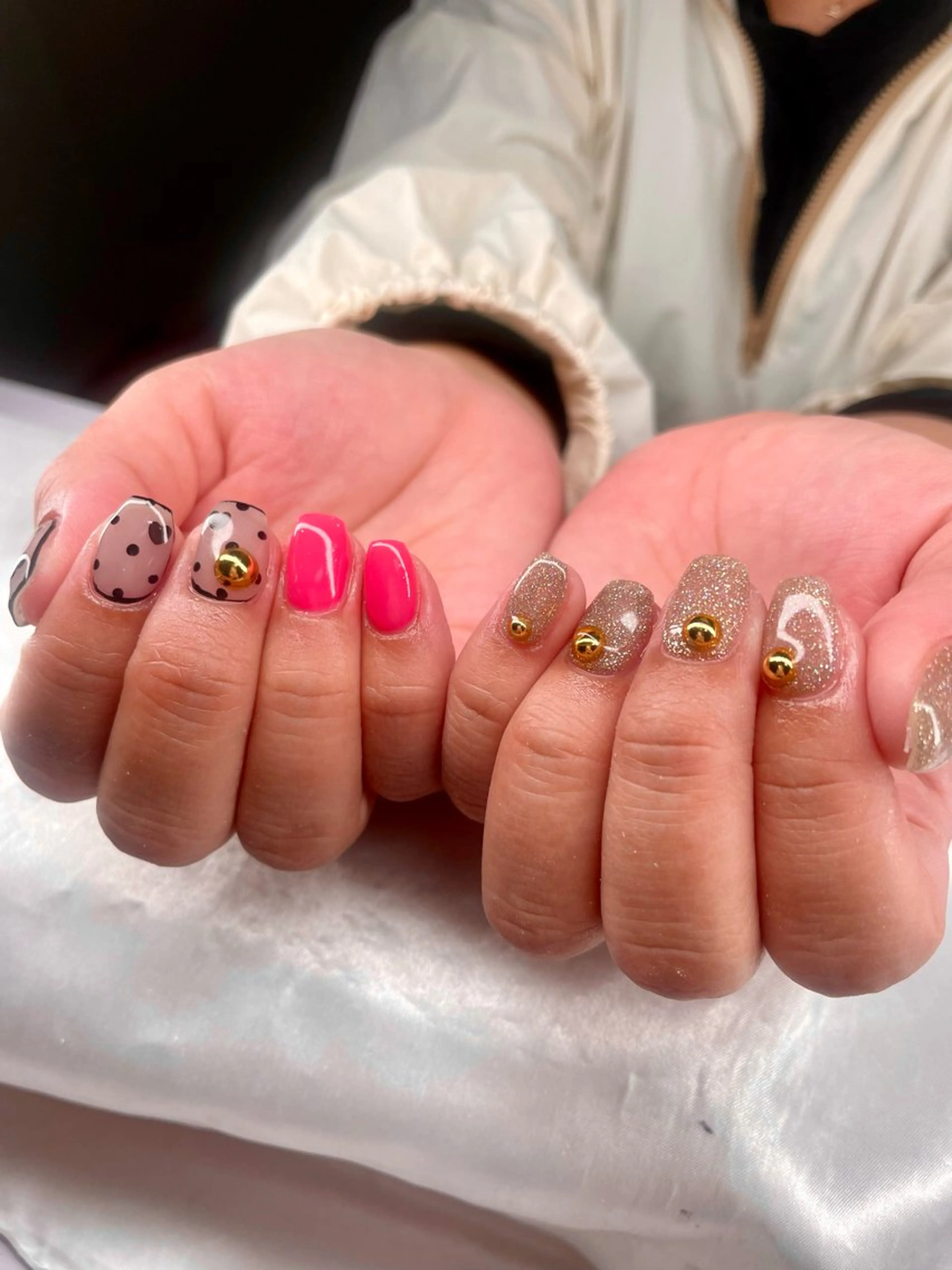 ネイル ドット 前田 凜のネイルデザイン