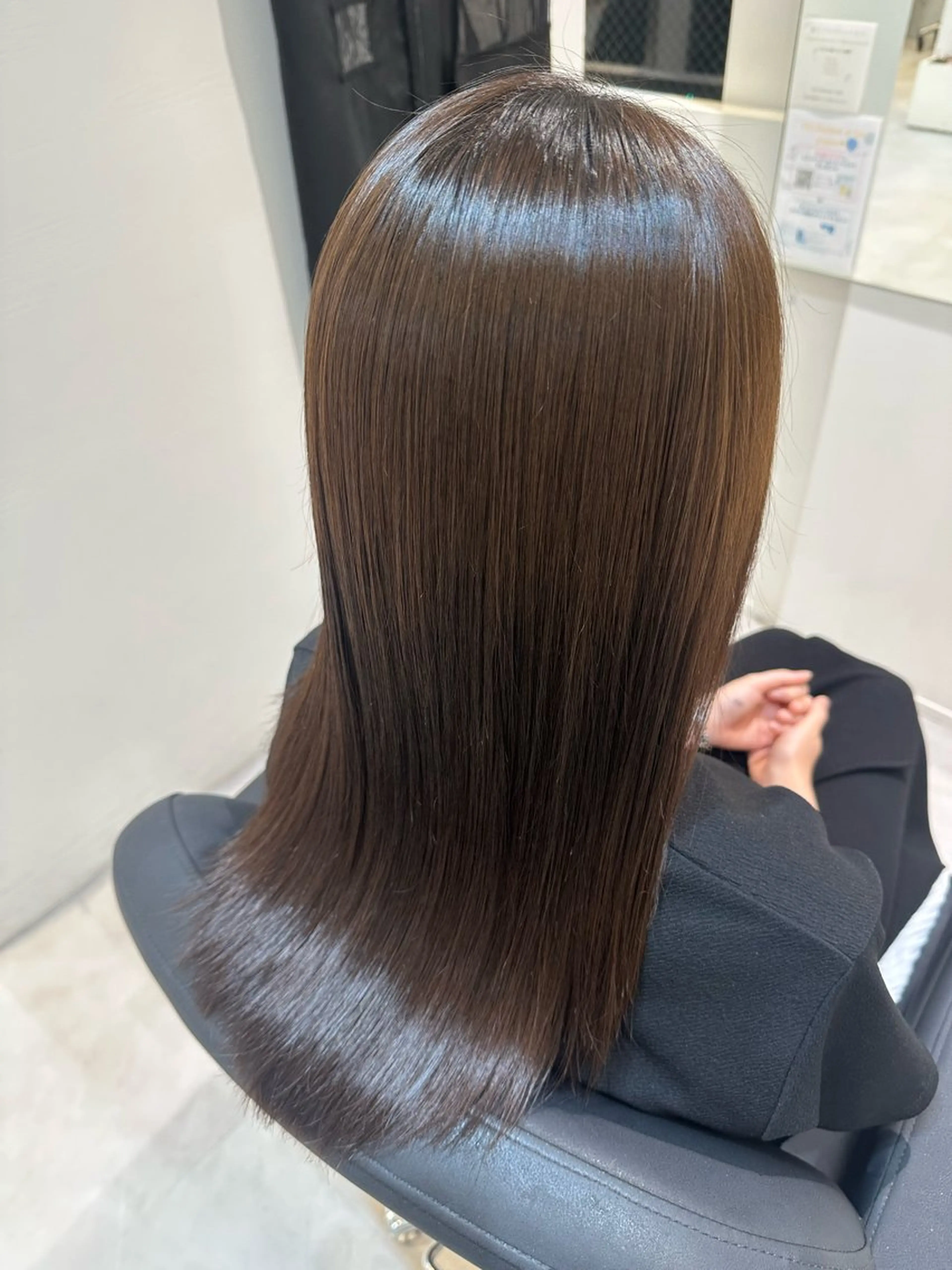 セミロング Emuest心斎橋 SAKIのヘアスタイル