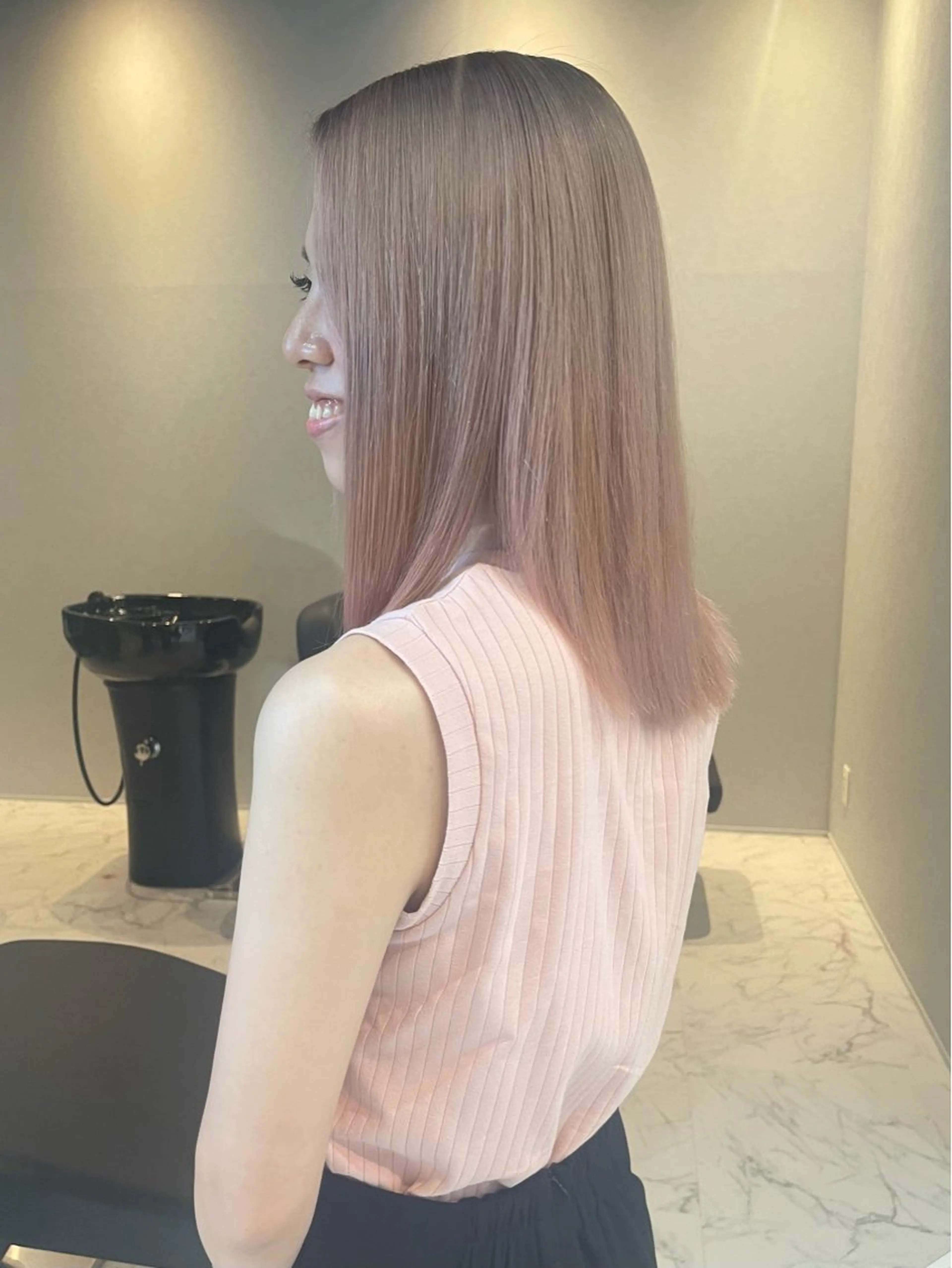 ミディアム カラー バレイヤージュ デザインカラー ハイライトカラー 外国人風カラー ハイライト カット ヘアカラー トリートメント アンドウ ユウ/ レイヤーカット/韓国のヘアスタイル