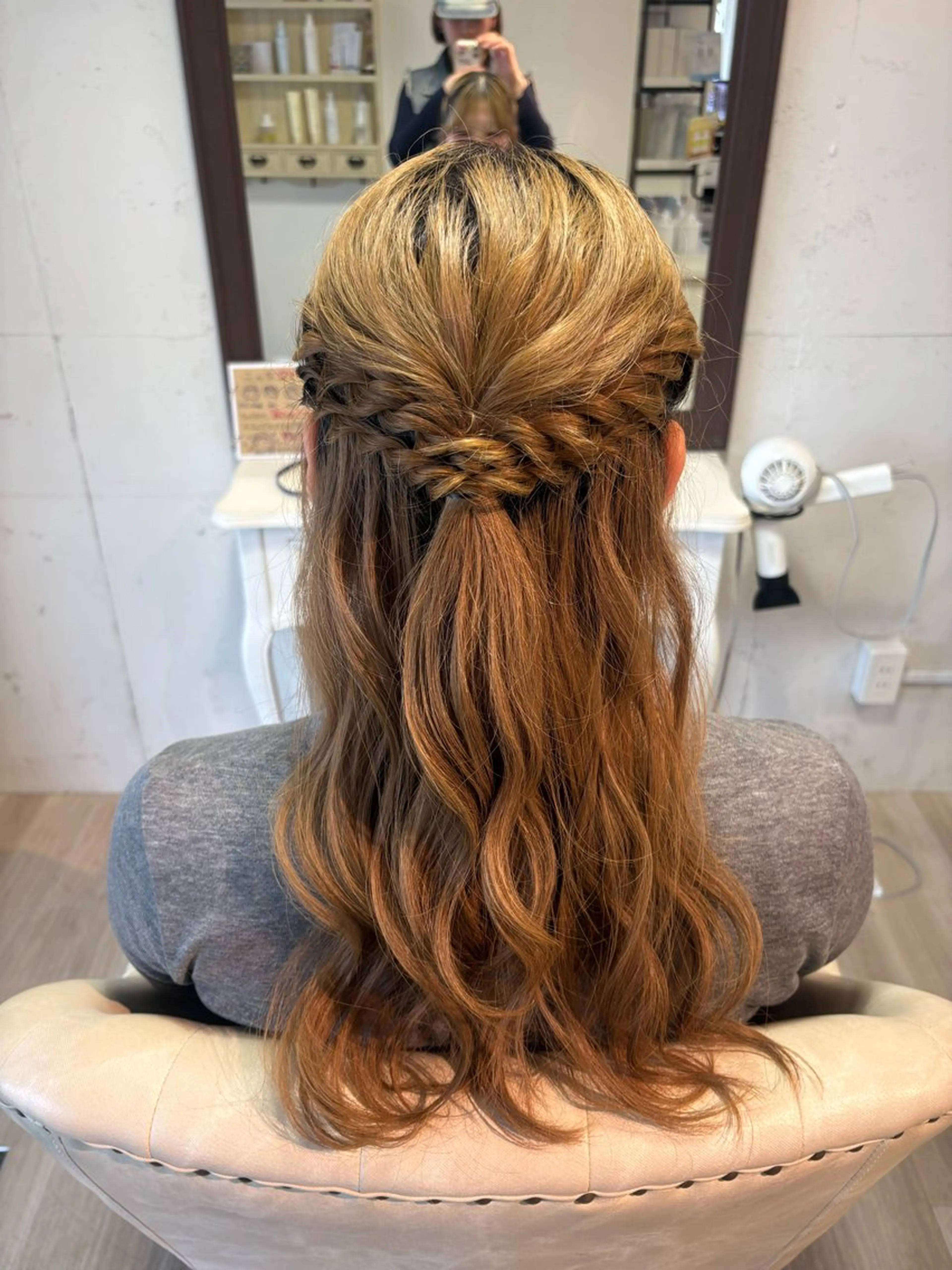 ロング ヘアアレンジ ヘアカラー ヘッドスパ Rio /eMu☆･:*のヘアスタイル