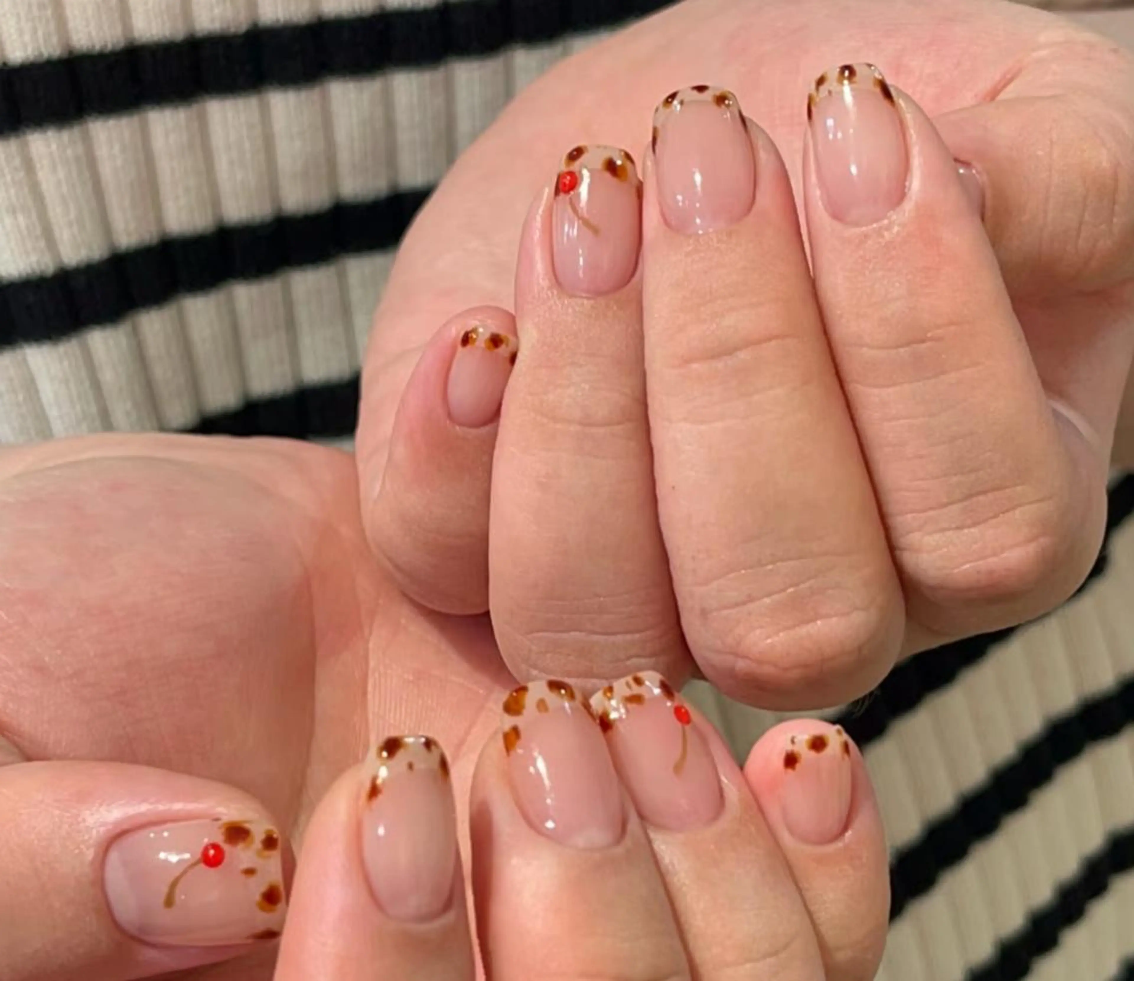 ネイル ハンドネイル 🎀 NaNa_nailのネイルデザイン