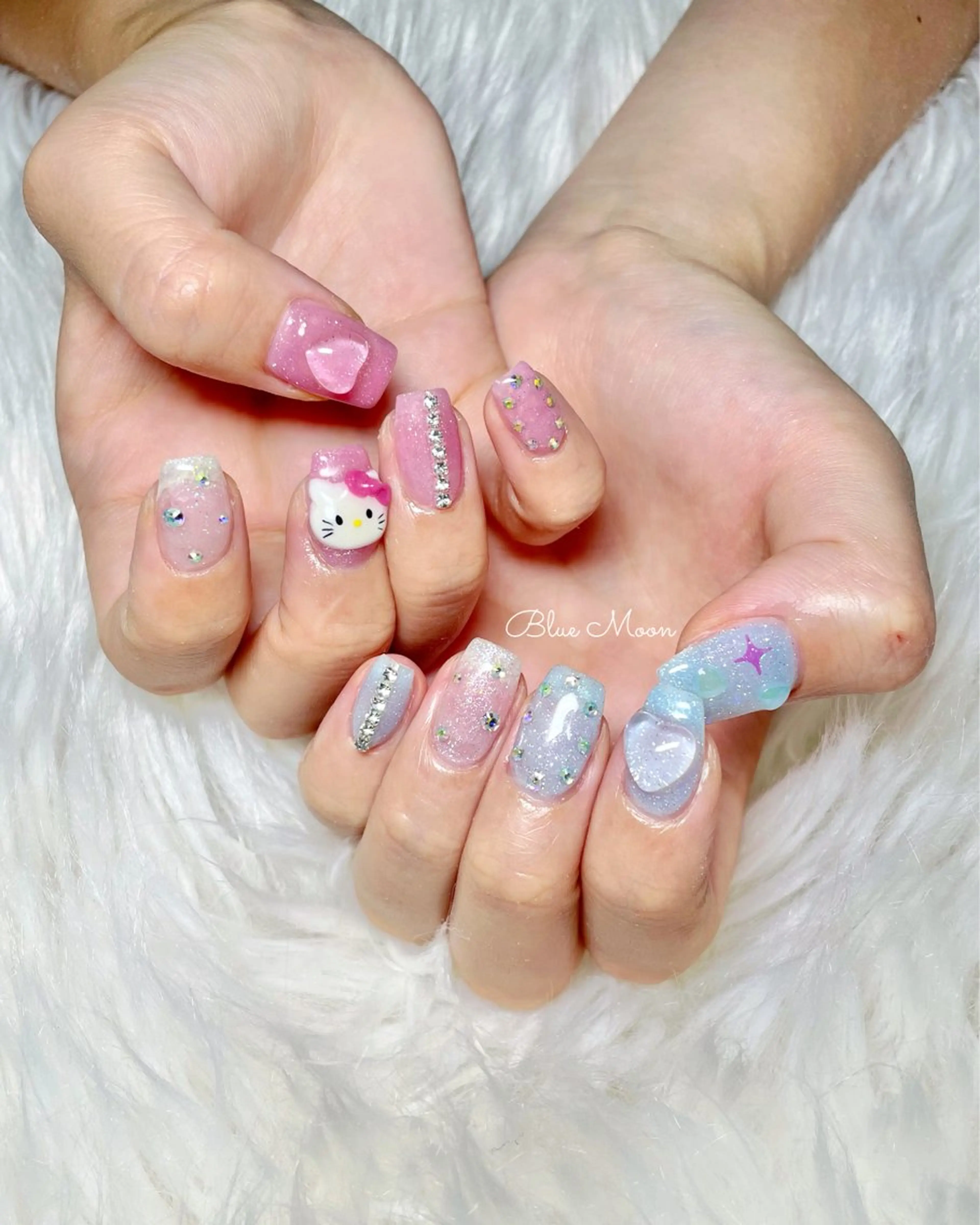 ネイル ハンドネイル フットネイル ハンドケア nail salon Blue Moonのネイルデザイン