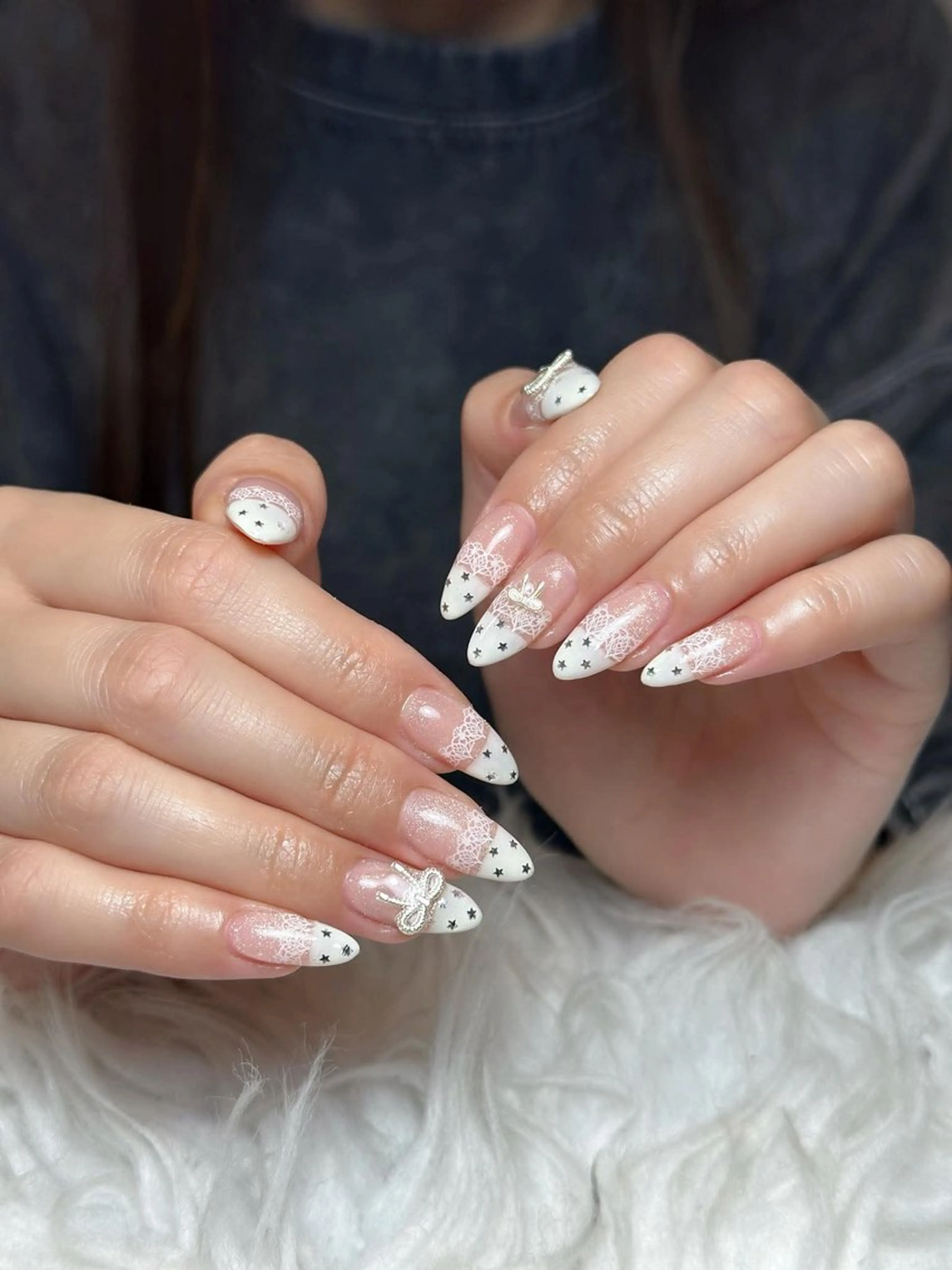 ネイル チークネイル ドット フレンチネイル グラデーション ハート ハンドネイル Julli NailStudioのネイルデザイン