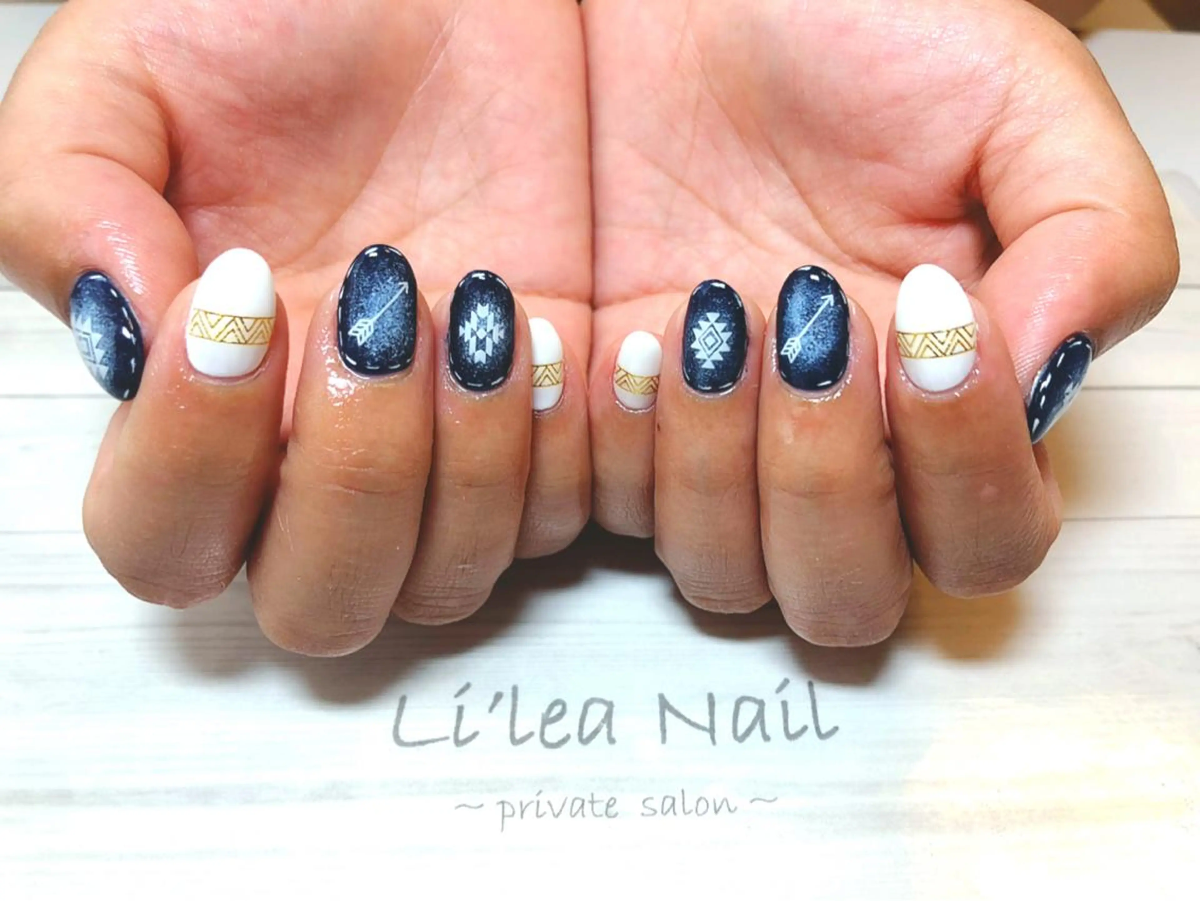 ネイル Li'leaNail AINAのネイルデザイン