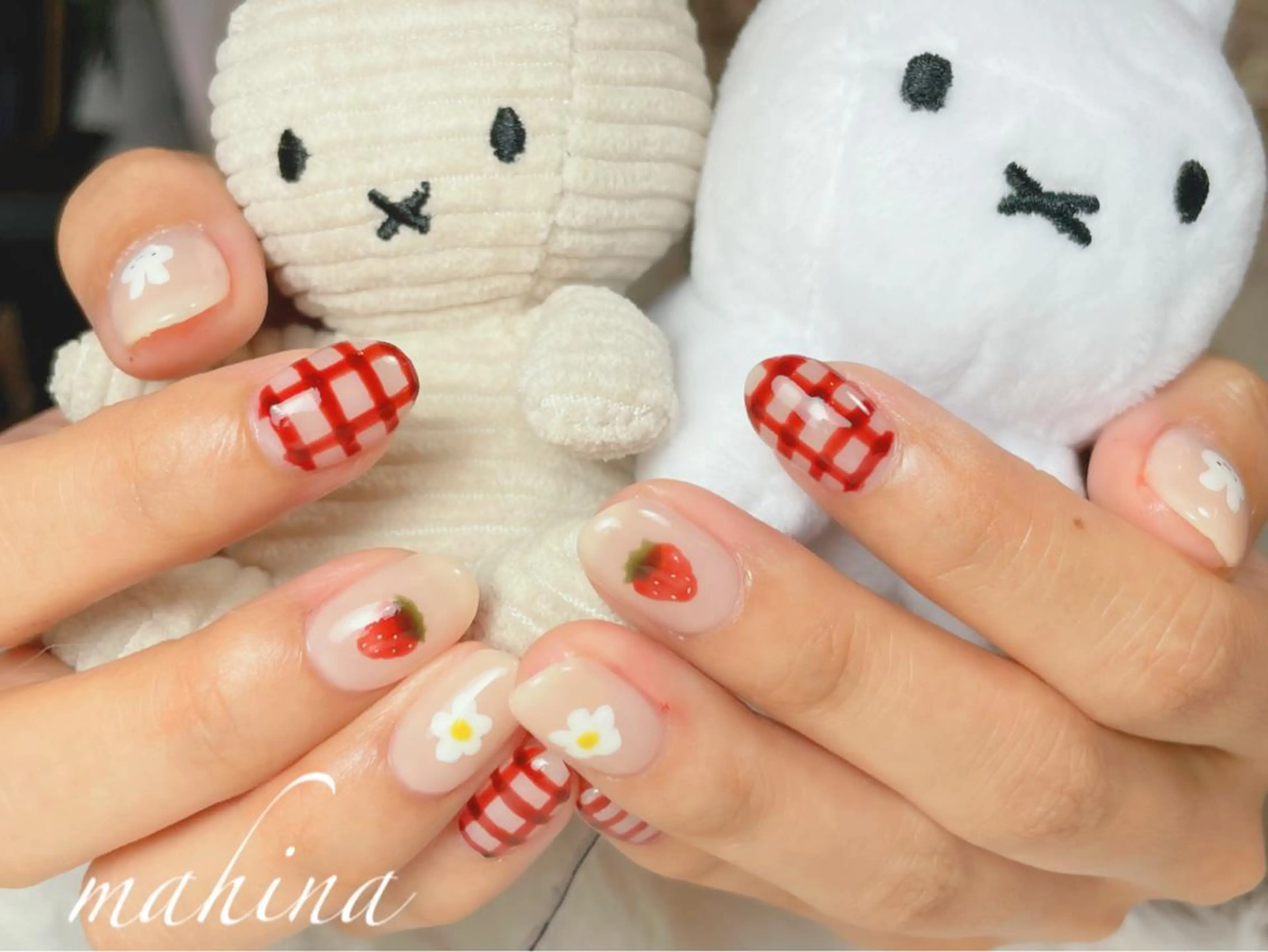 ネイル mahina .tのネイルデザイン