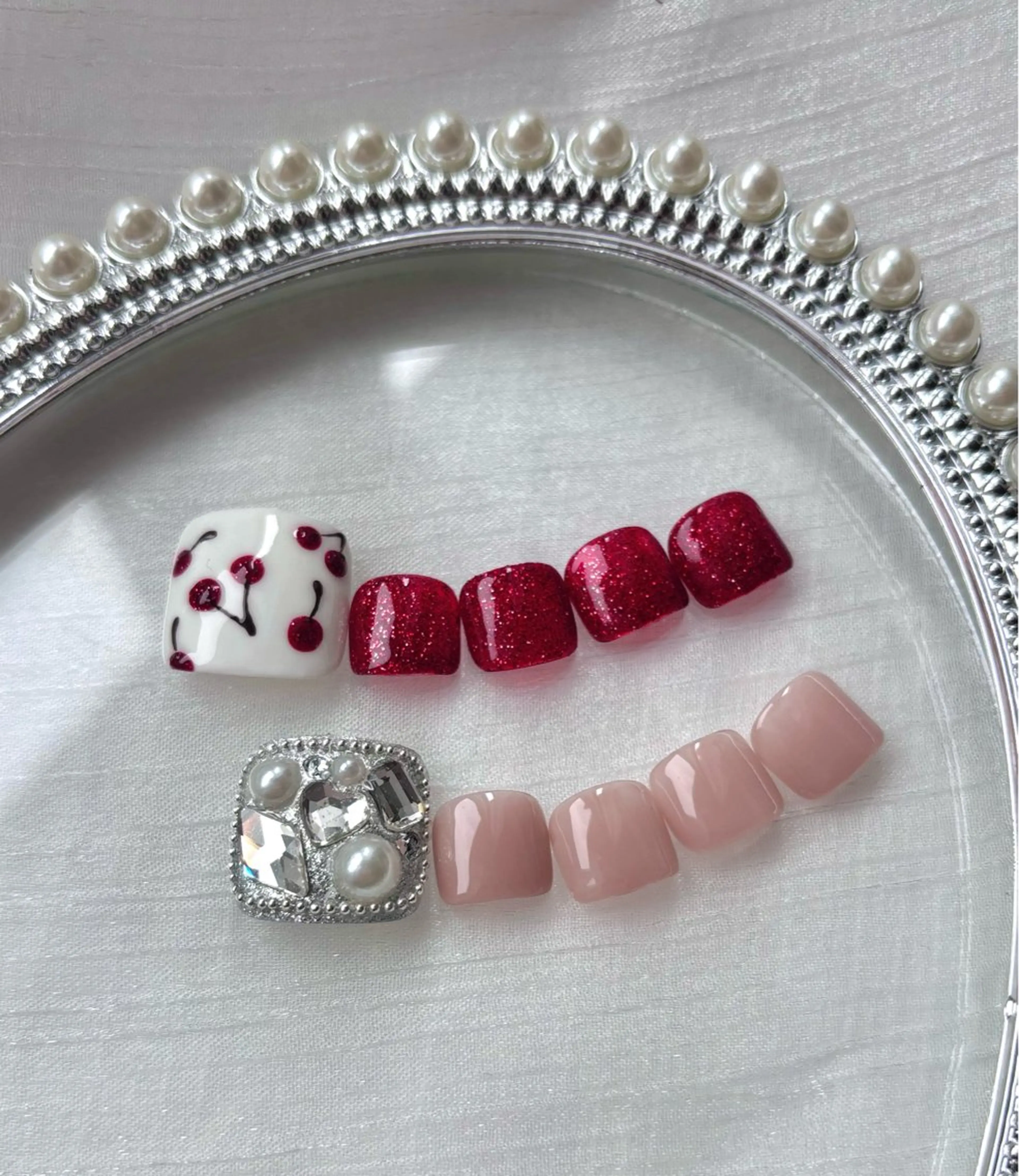 ネイル フットネイル 伊藤 菜緒のネイルデザイン