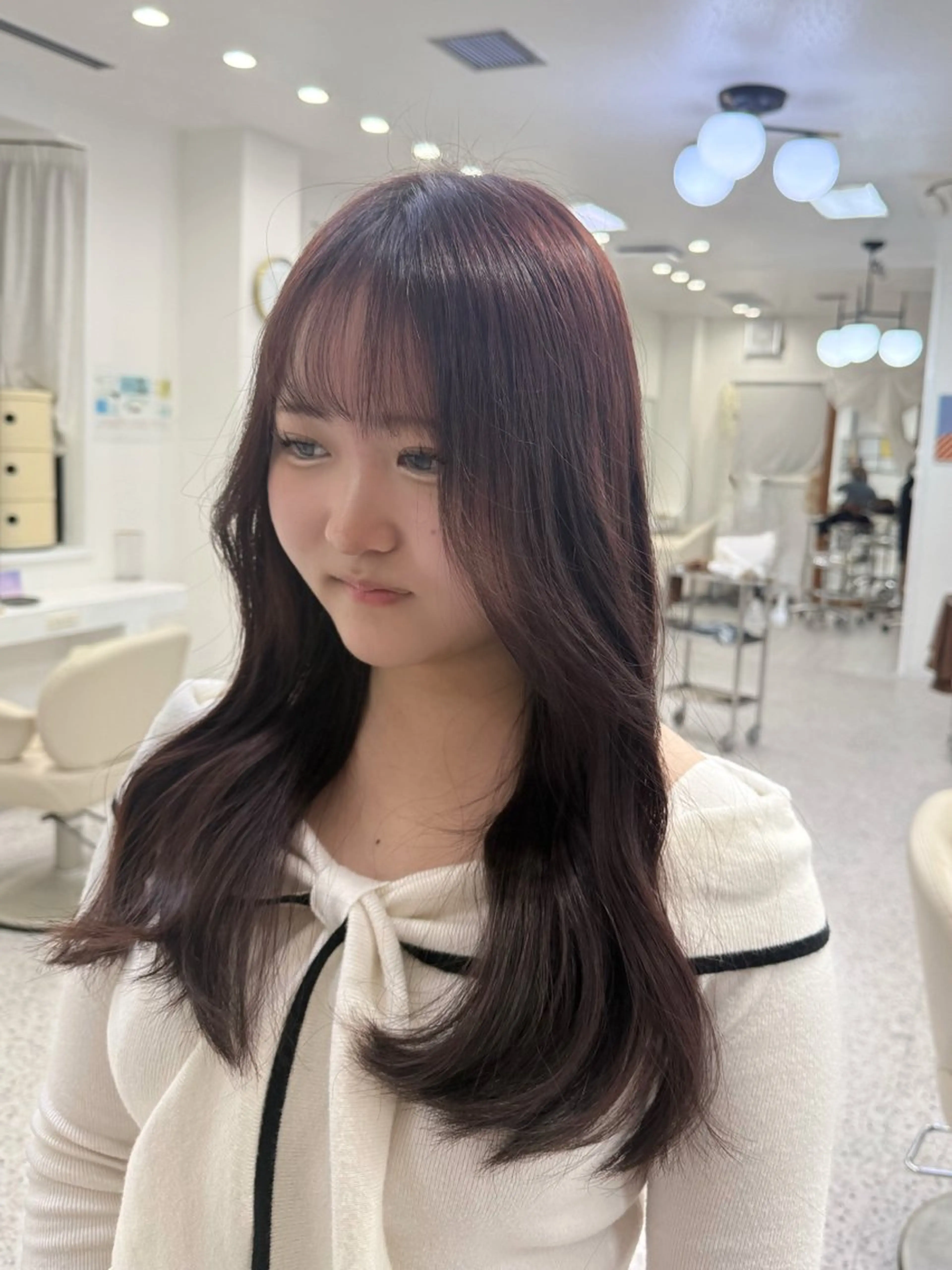 ロング LOMARLIE/ NATUMIのヘアスタイル