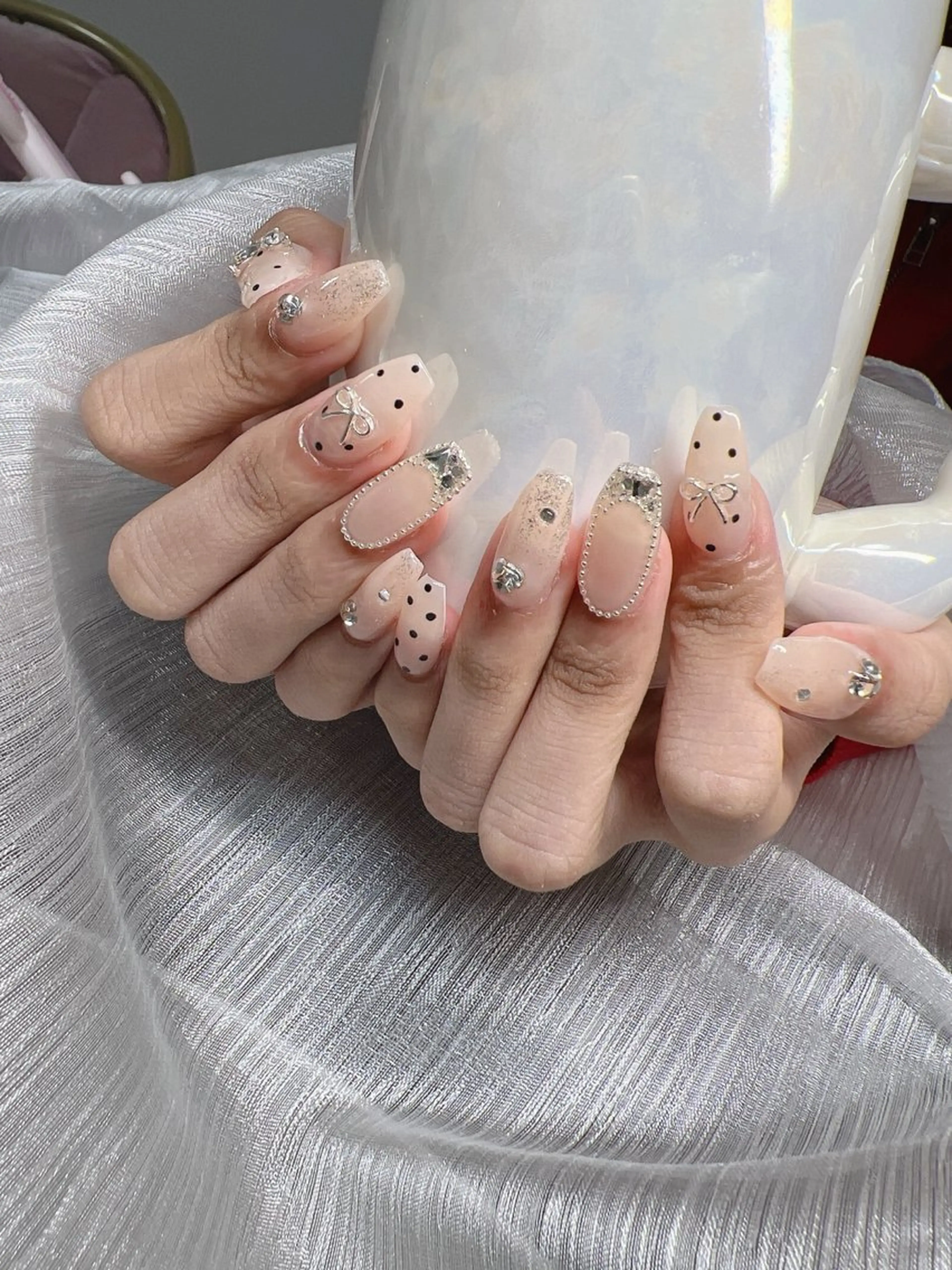 ネイル マグネットネイル ミラーネイル ピンク ネイルチップ 冬ネイル Lee Nailsのネイルデザイン