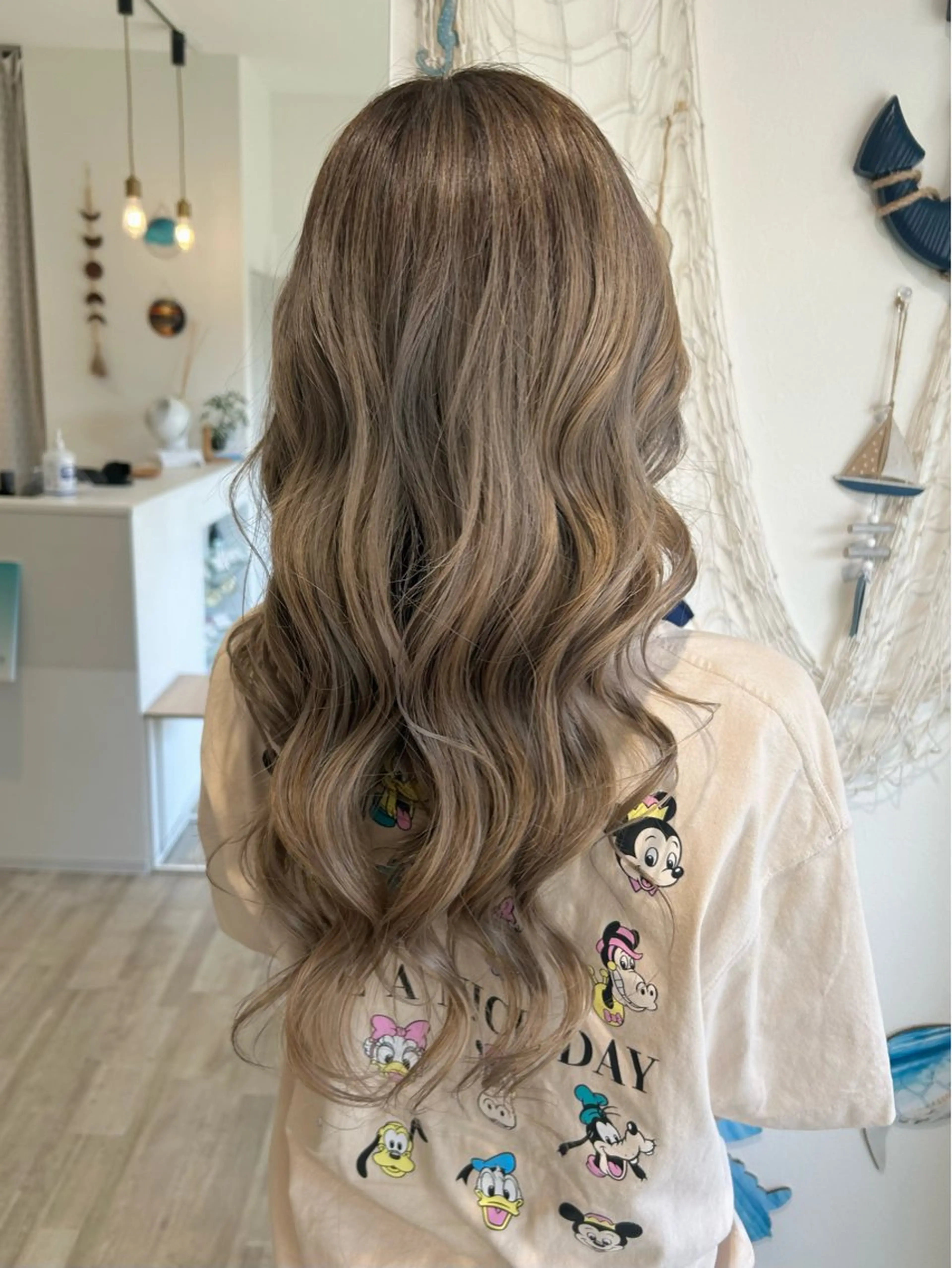 ロング カラー グラデーションカラー グレージュ ハイライトカラー ハイライト ロング やじま ひろこのヘアスタイル