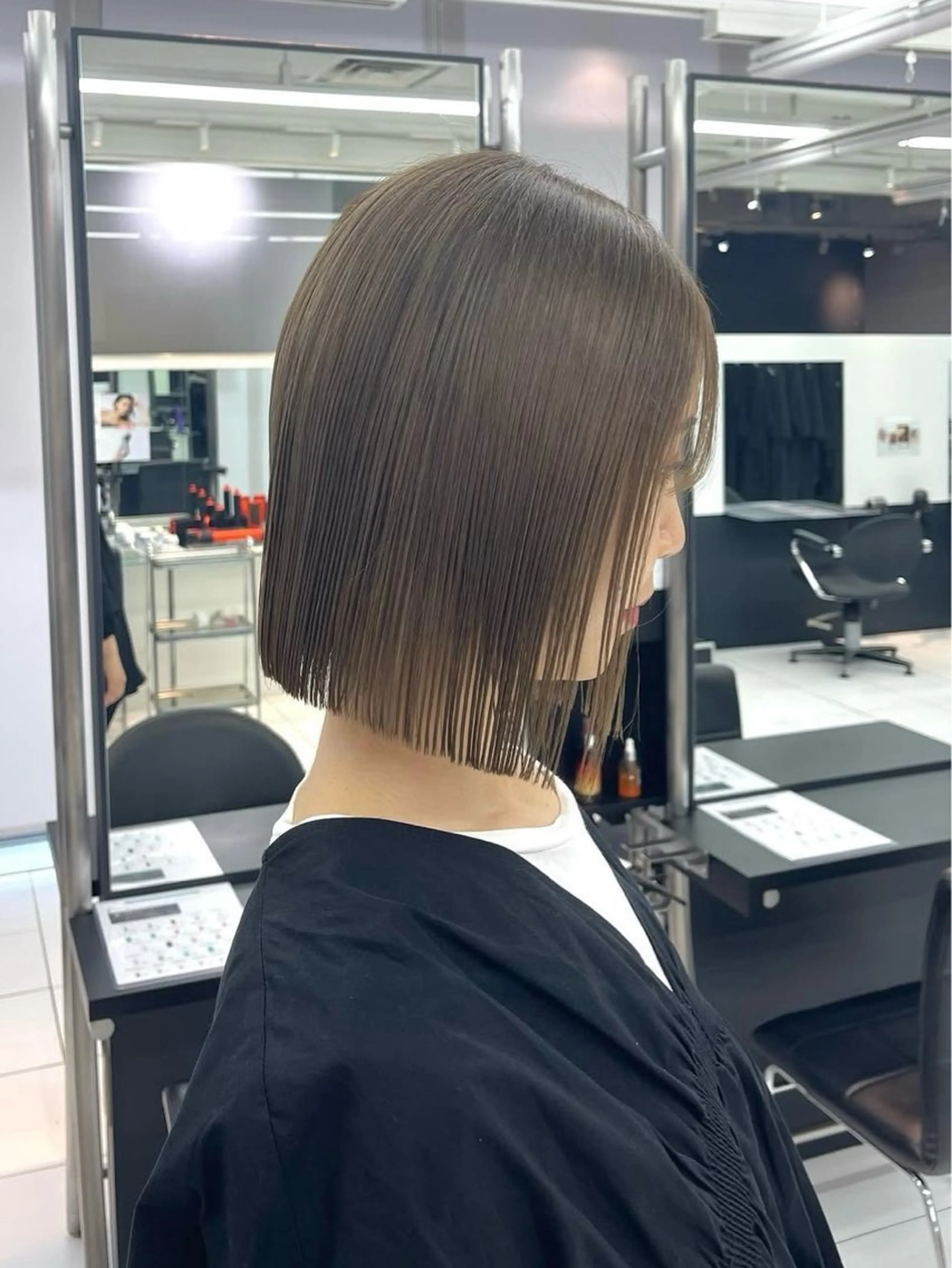 ミディアム カラー ブラウンカラー 透明感カラー オリーブブラウン リコ🪐レイヤー モデル募集のヘアスタイル