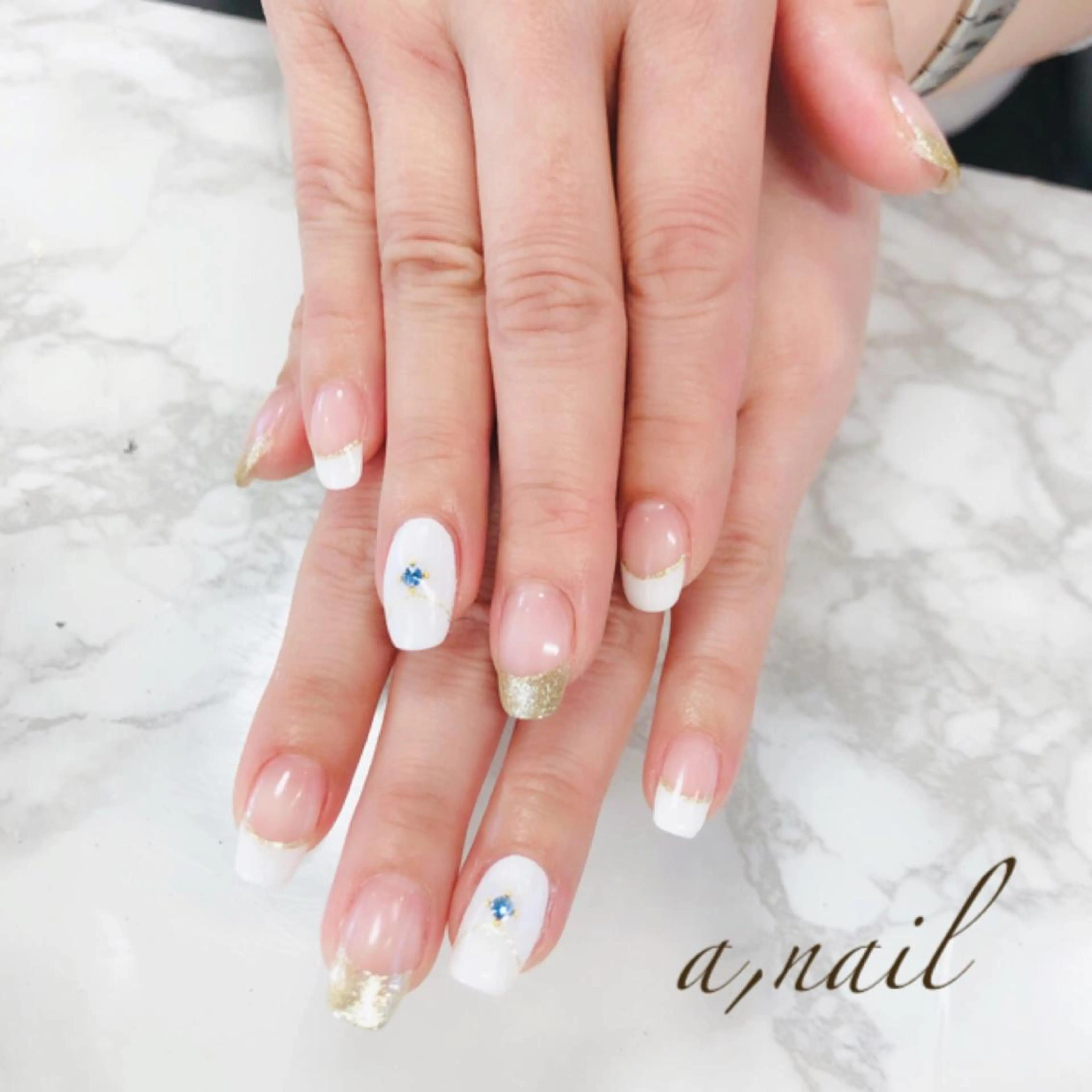 ネイル フットネイル フレンチネイル ラメ(グリッター) ニュアンスネイル オフィスネイル ハンドネイル ネイルサロン エーネイルのネイルデザイン