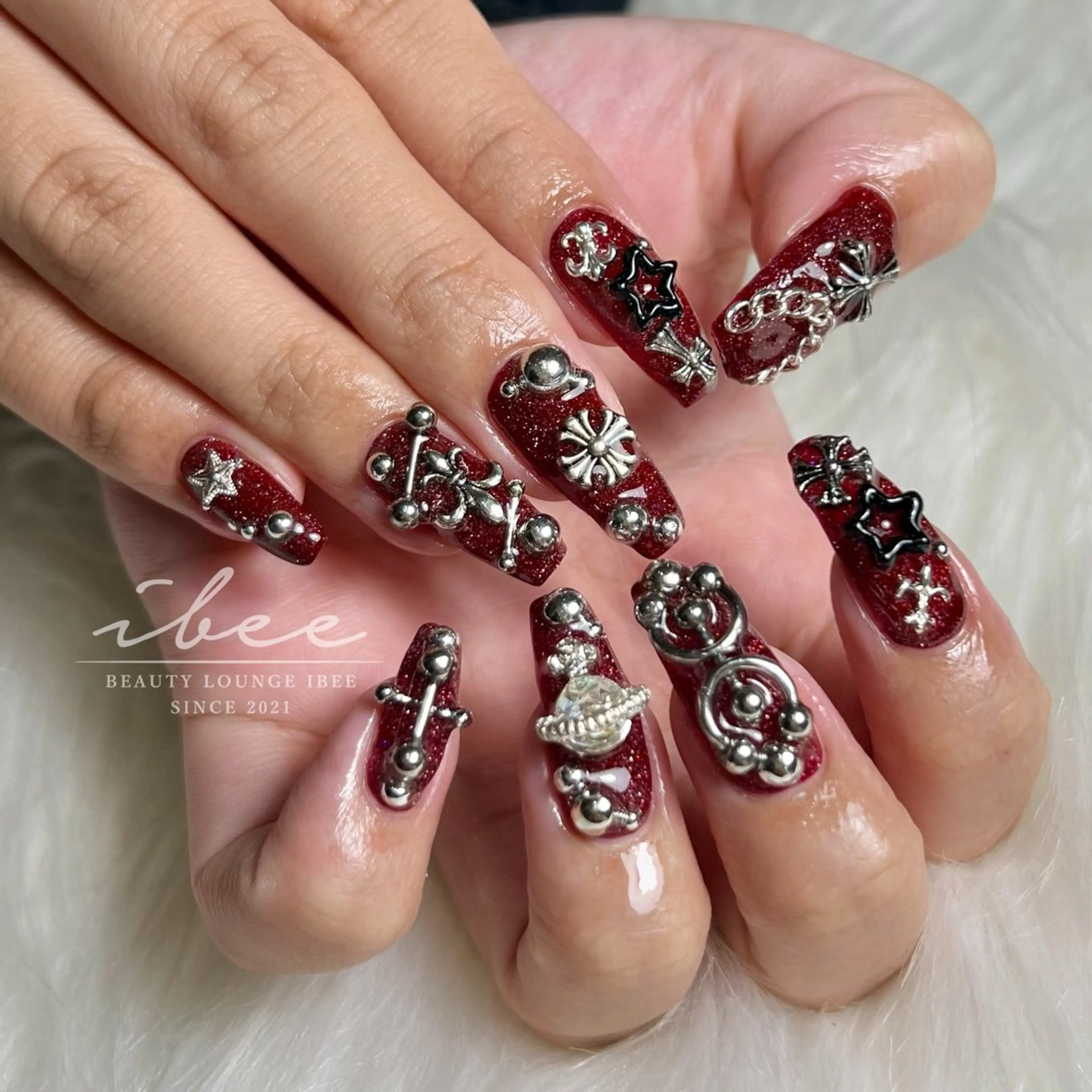 ネイル ハンドネイル ibee nail 🤍yumiのネイルデザイン