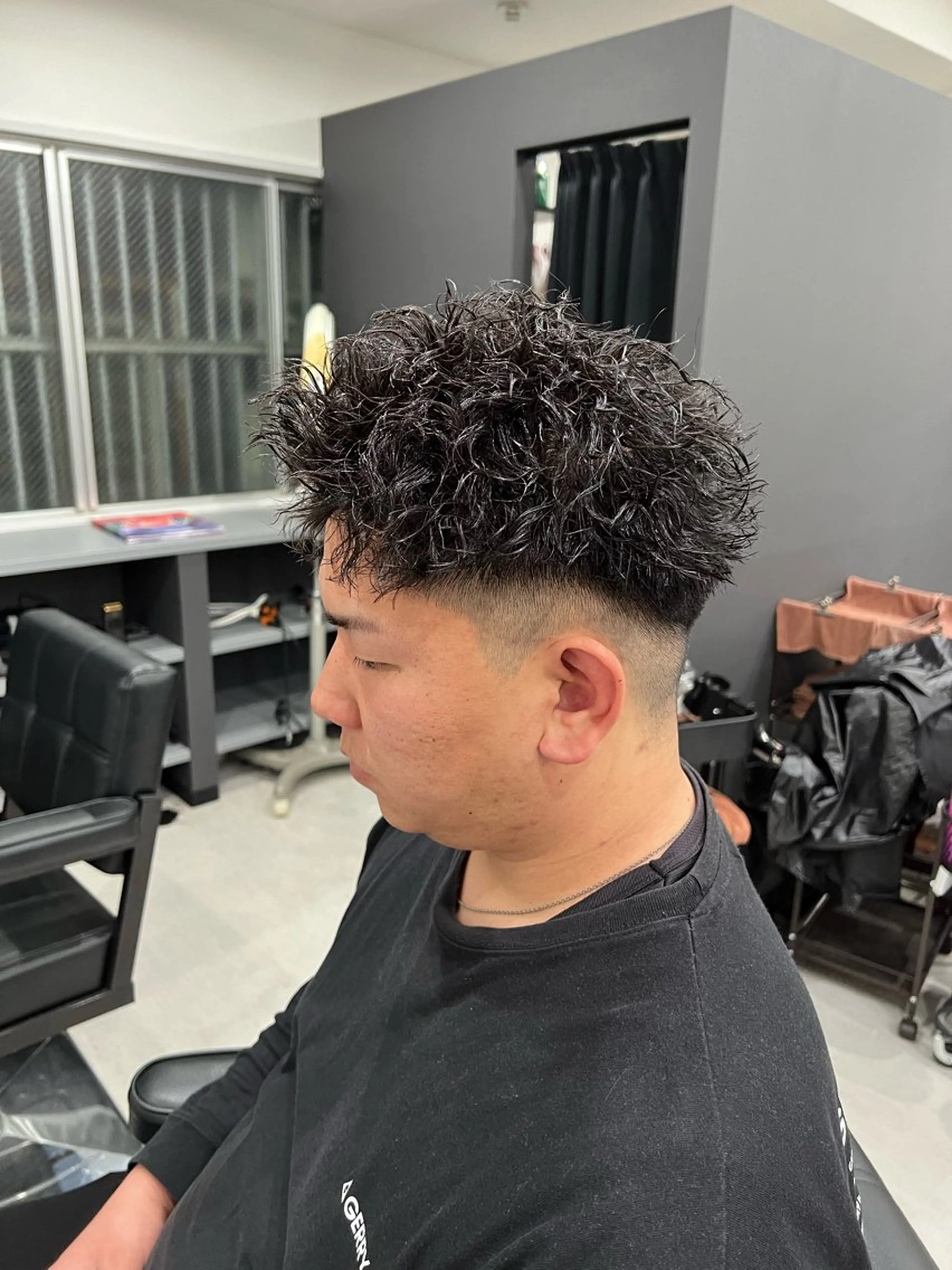 ショート パーマ メンズ 渡邉 勇樹のヘアスタイル