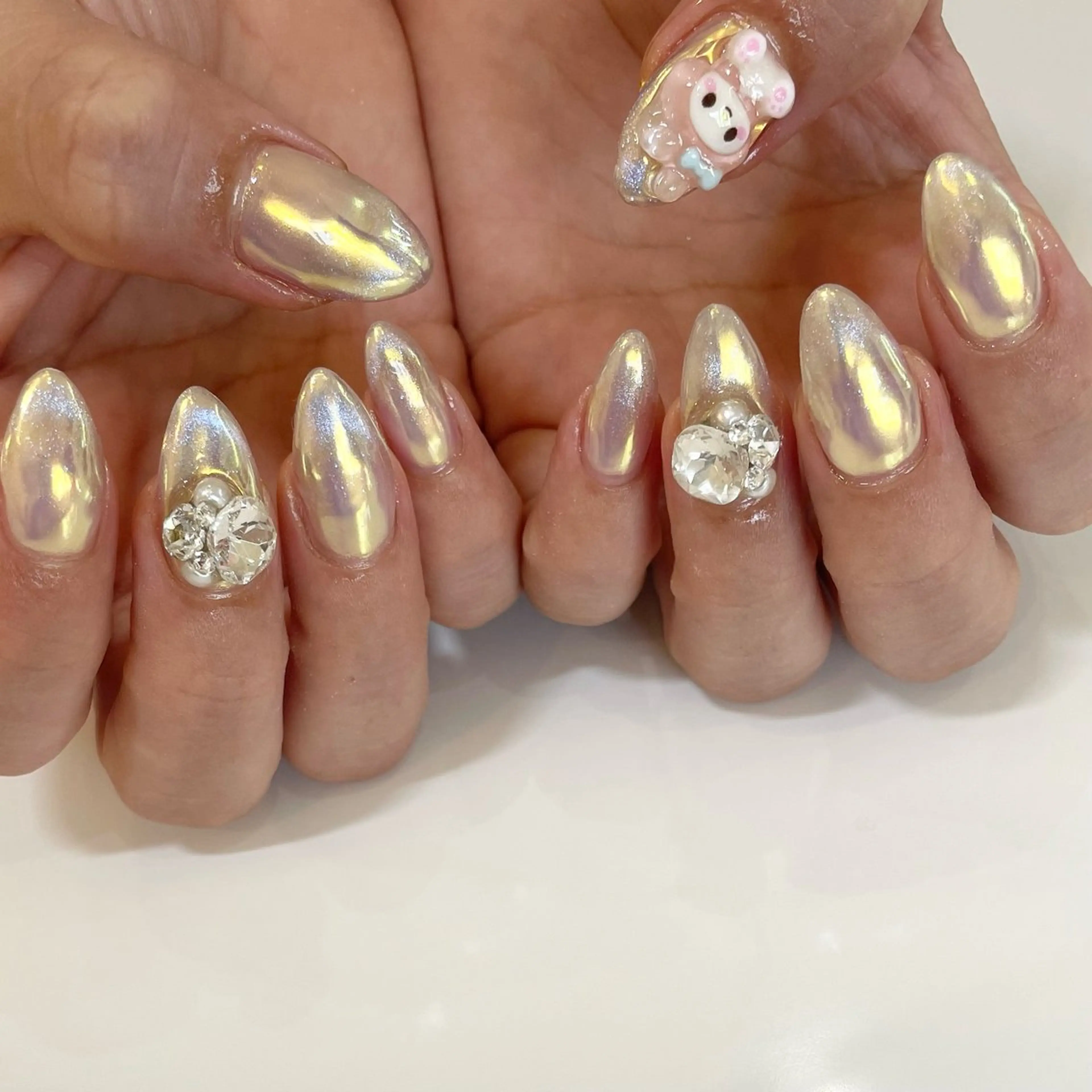 ネイル オーロラネイル マグネットネイル Nail Salon Gummi.のネイルデザイン