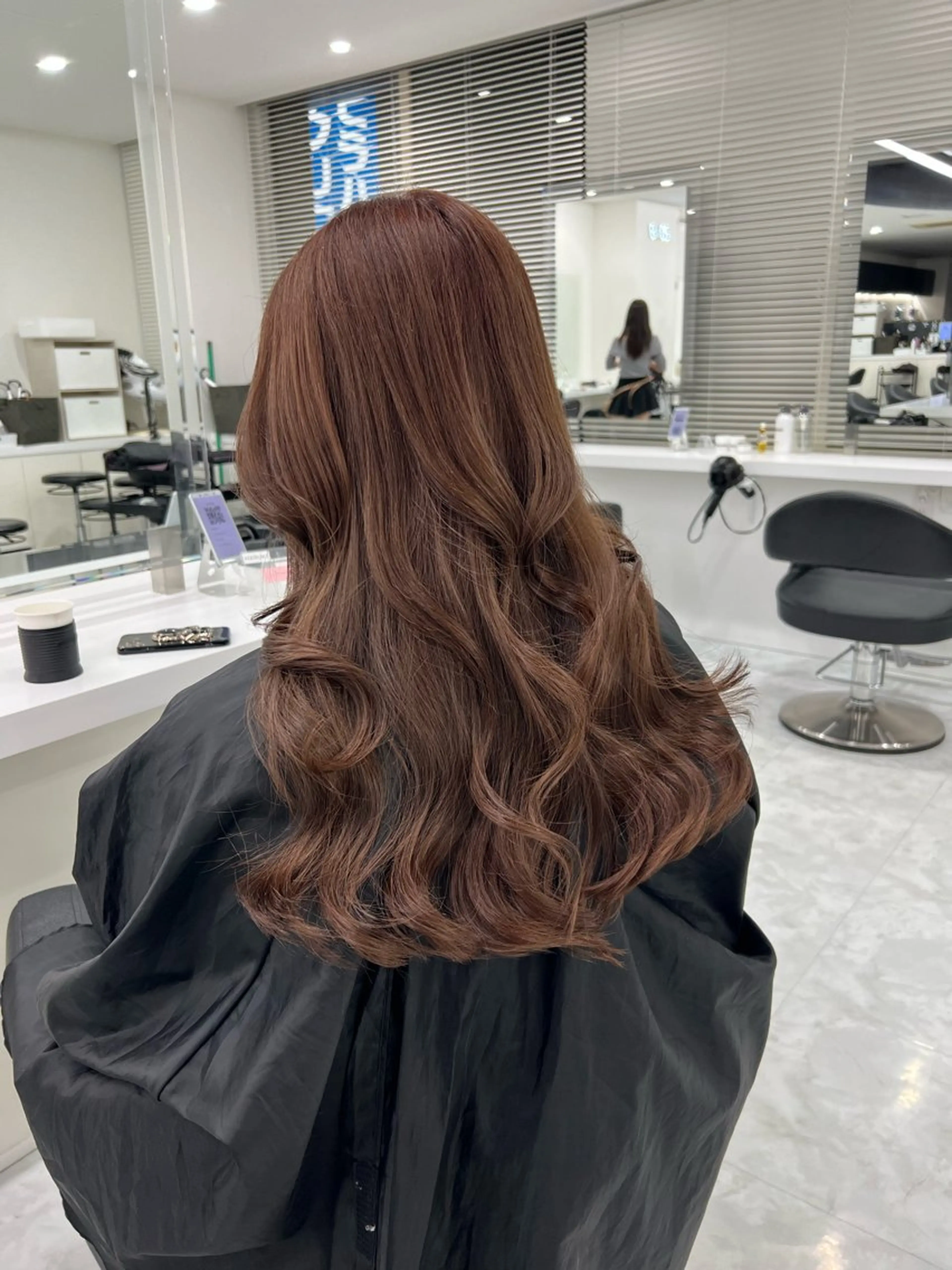 ロング カラー 透明感カラー🫧 レイヤーカットのヘアスタイル