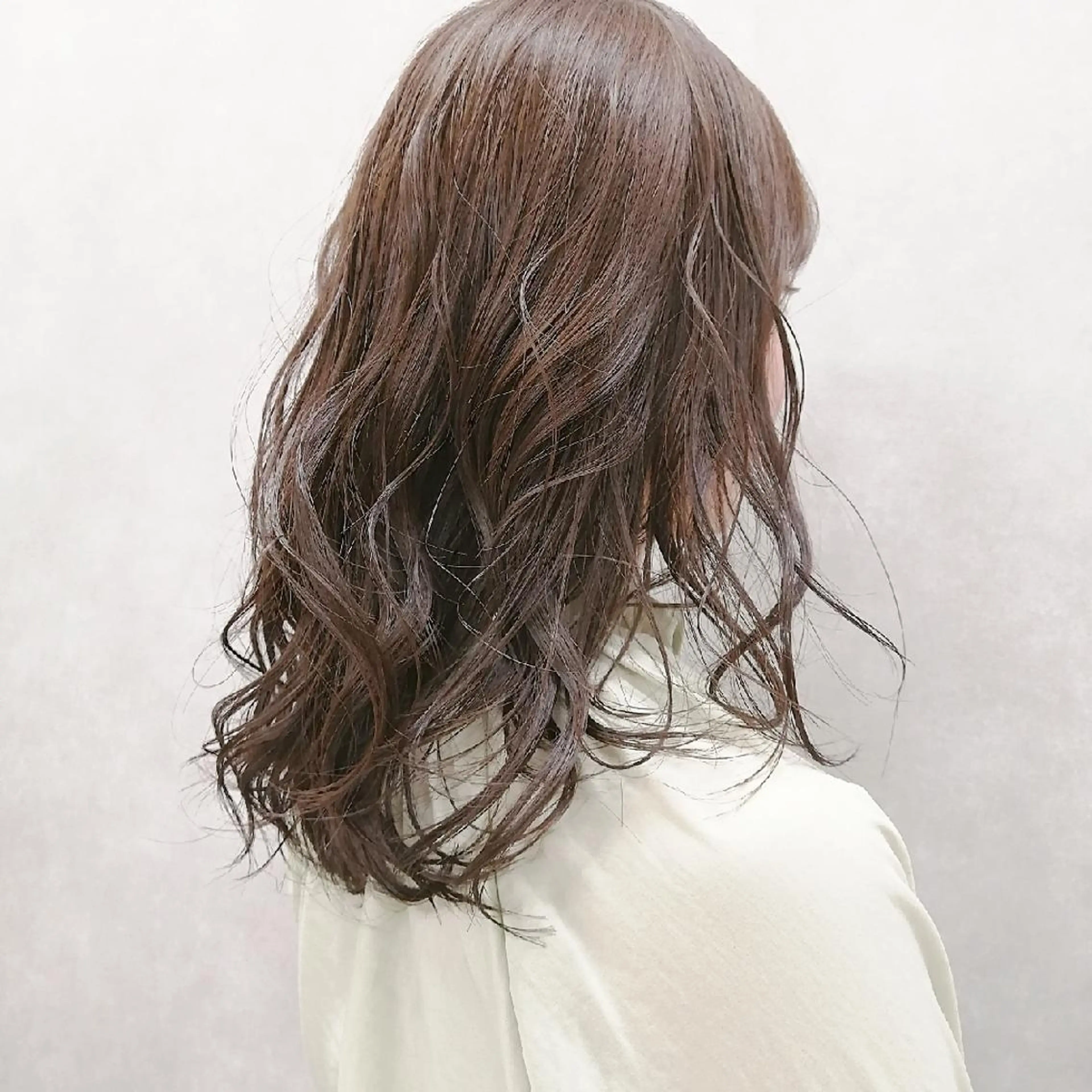 セミロング カラー アッシュ ミント hase _のヘアスタイル