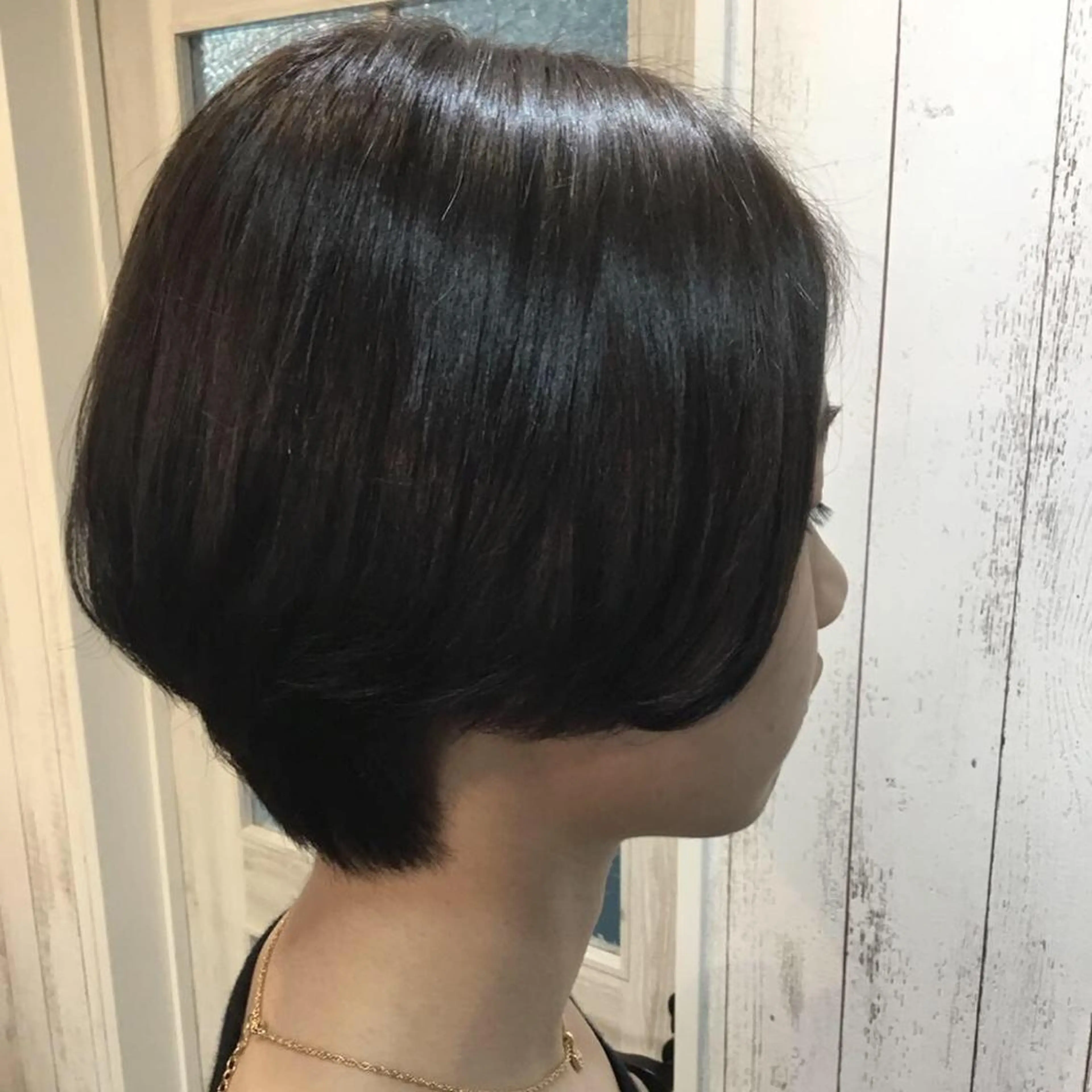 ショート カラー パーマ embrace エンブレイスのヘアスタイル