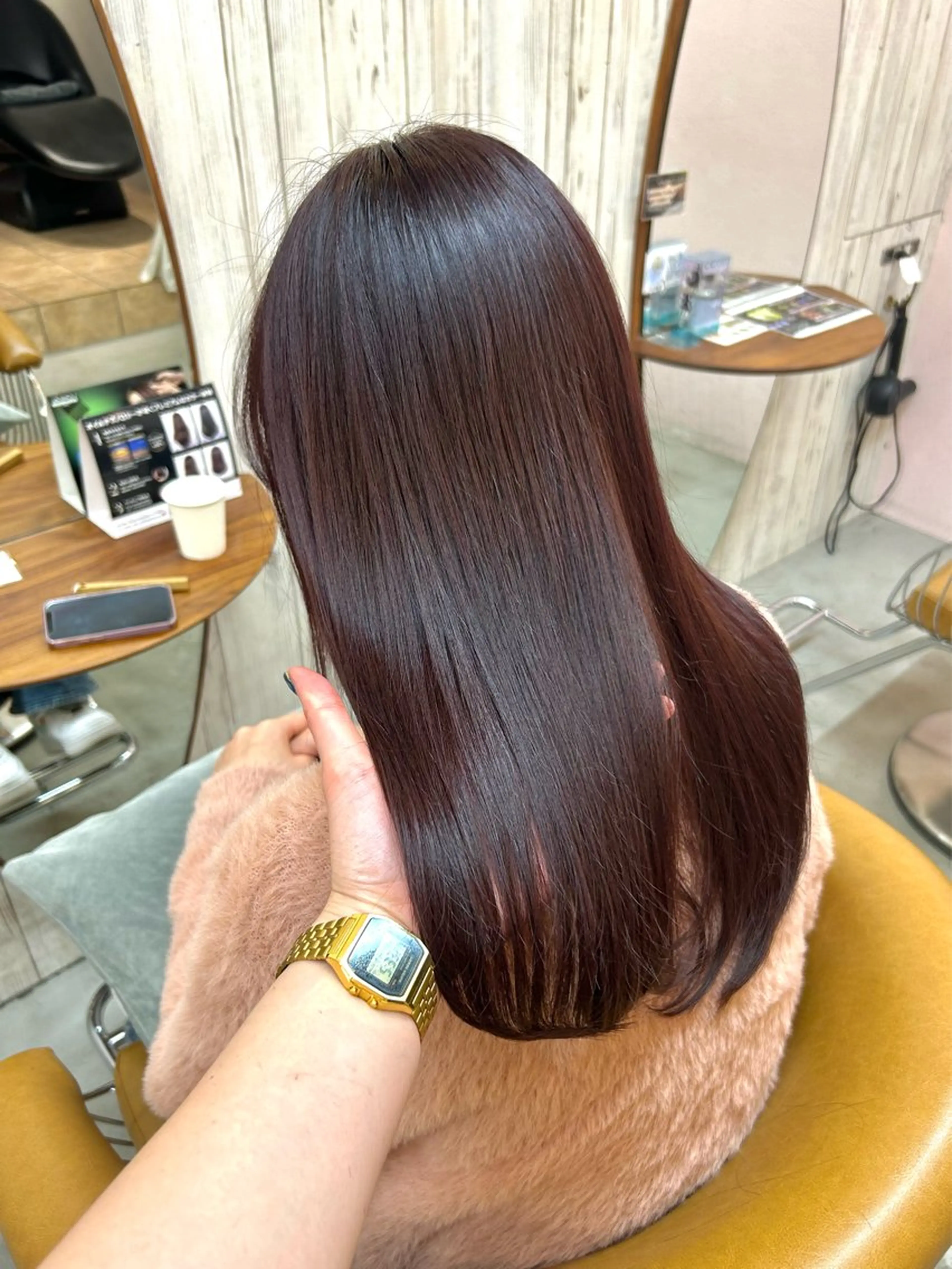 セミロング カット ヘアカラー トリートメント 🩵縮毛矯正/ブリー チ/髪質改善/いつかのヘアスタイル