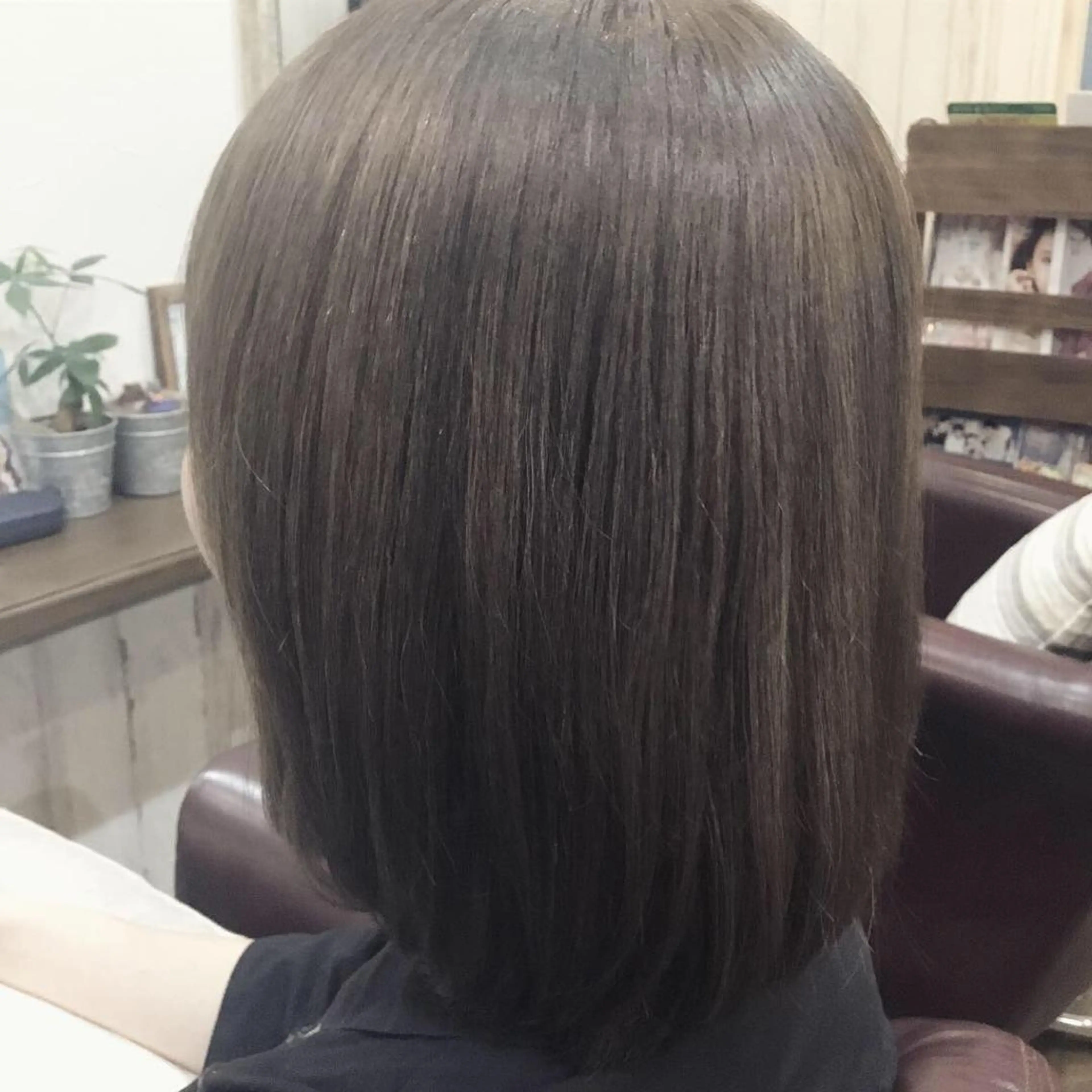 ミディアム カラー 金崎 新吾のヘアスタイル