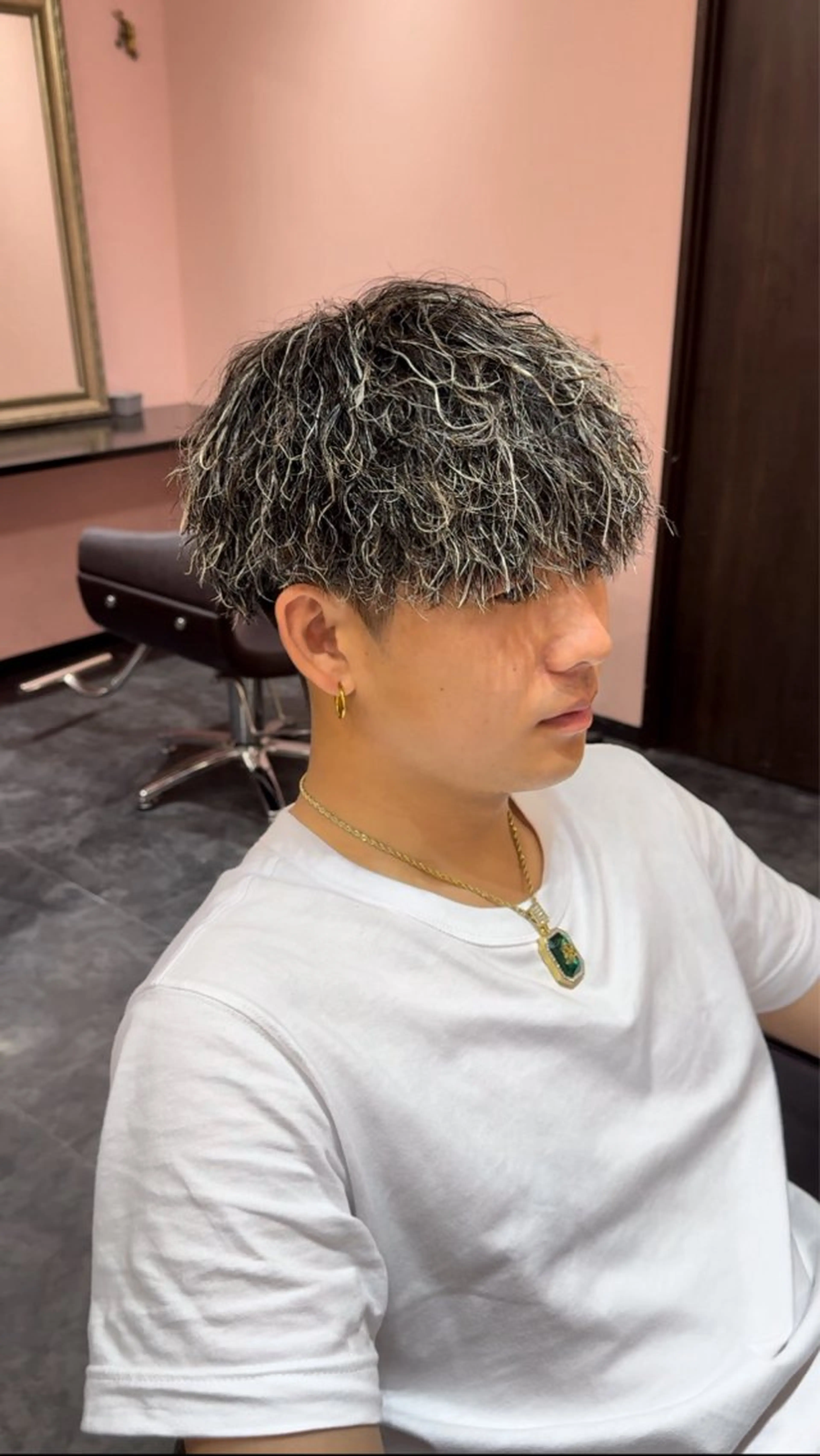 〚メンズ限定〛カット+ツイストパーマ+ホワイトメッシュ⚡️の写真