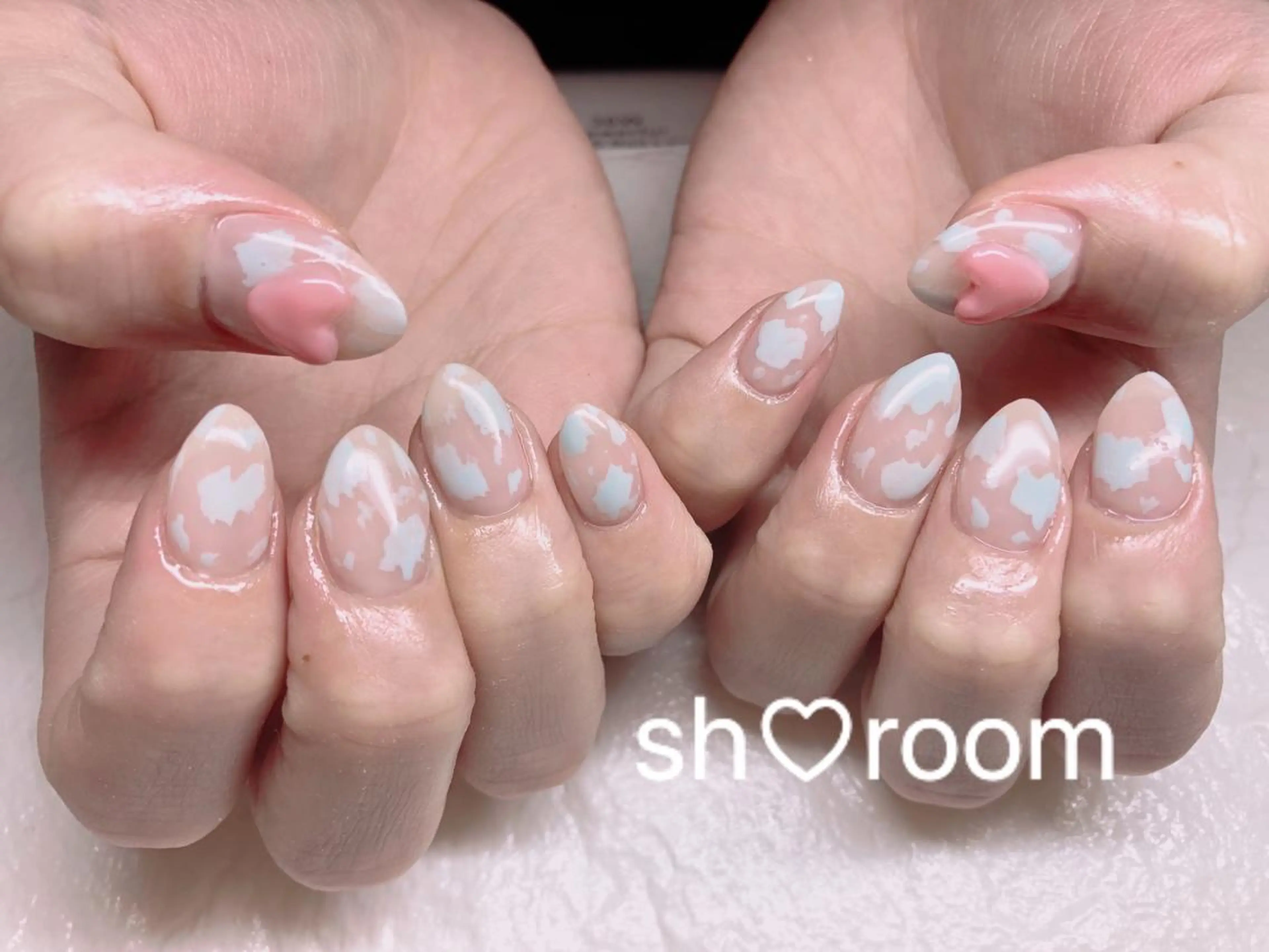 ネイル ハート キラキラネイル 韓国ネイル ミラーネイル ニュアンスネイル Nail salon Ruuのネイルデザイン